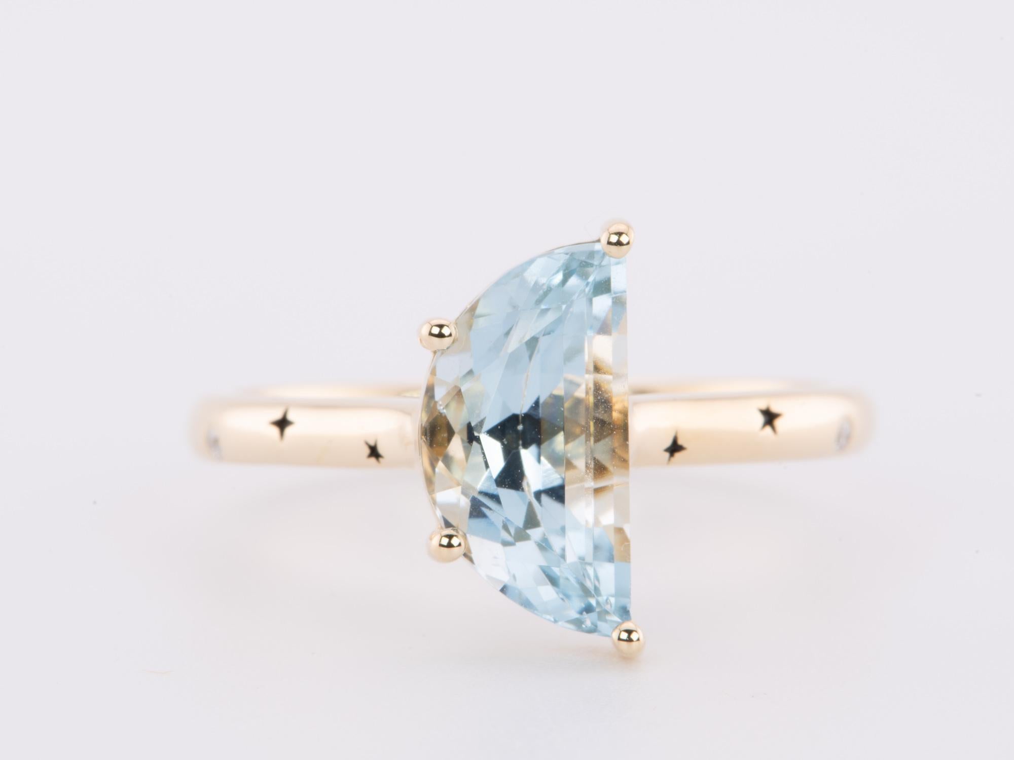 ♥ 2ct Half Moon Aquamarine 14K Gold Engagement Ring Celestial Inspired Band R6646
♥ The item measures 12.5mm in length, 6.3mm in width, and 6.7mm in thickness. Band width is 2.1mm.

♥ Ring size: US Size 7 (Free resizing up or down 1 size)
♥