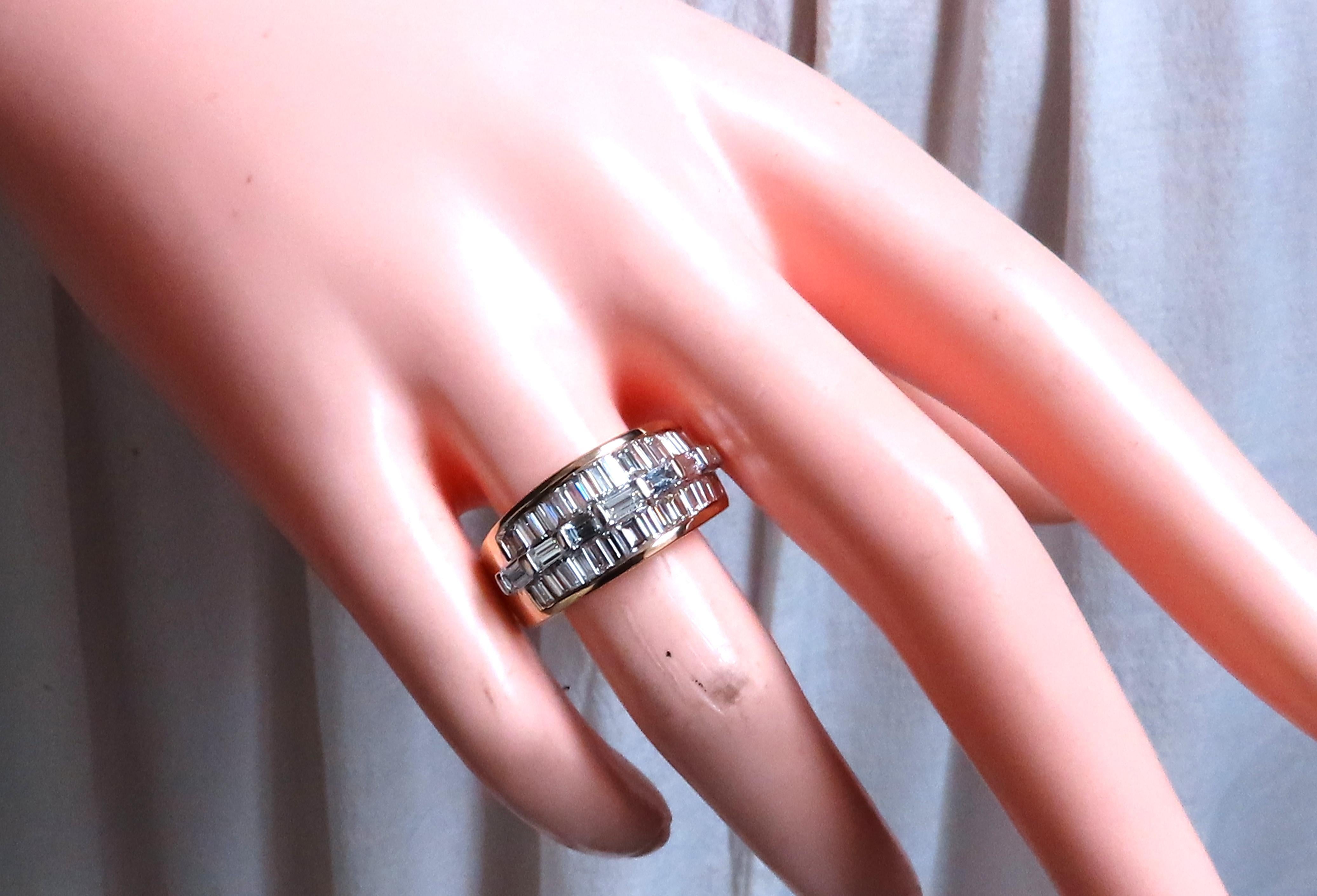 2ct Natural Baguette Diam2ct Natural Baguette Diamonds Wide Band 14kt Gold 12639 In Good Condition For Sale In New York, NY