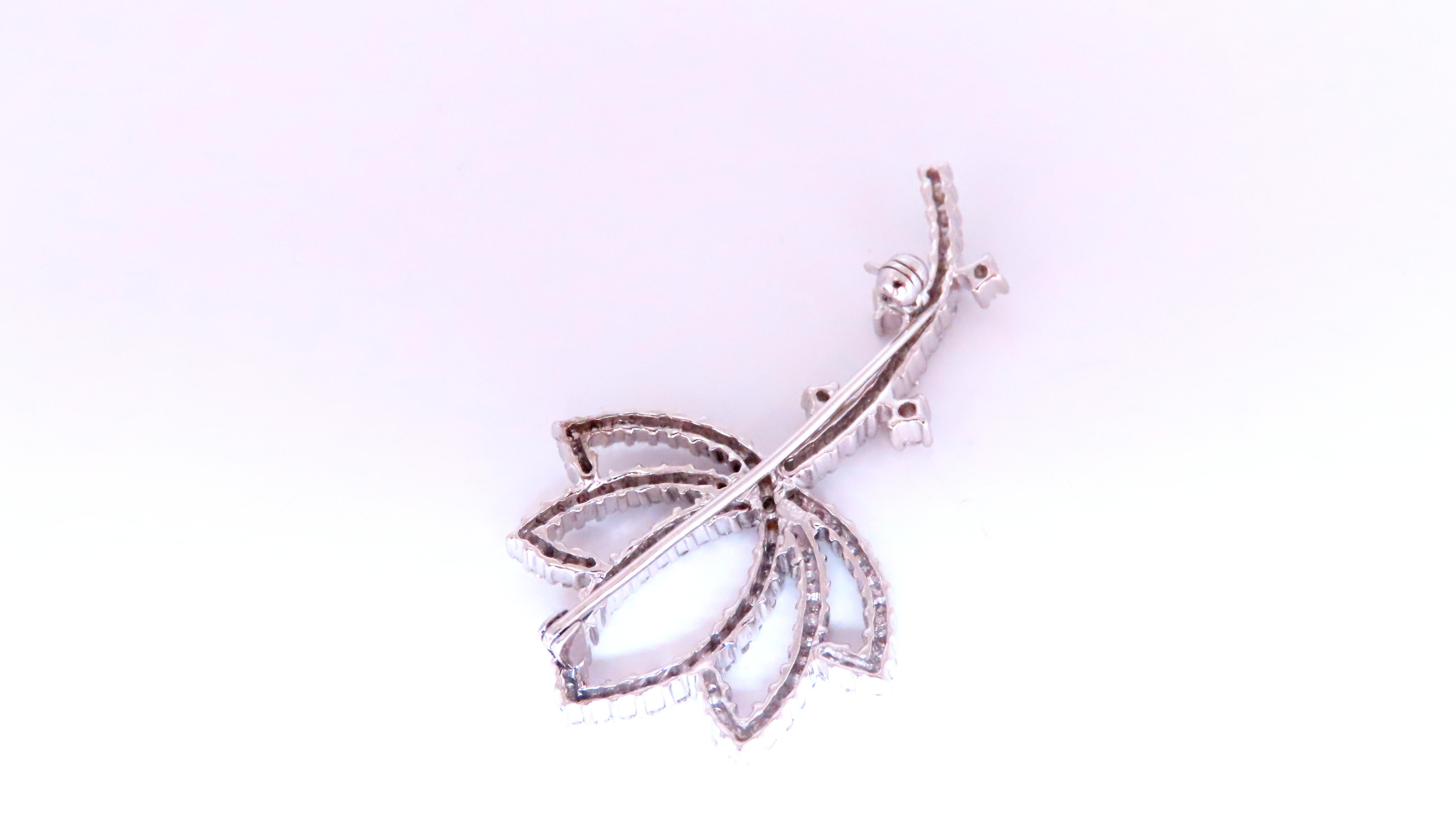2ct Natural Diamonds Iconic Flower Pin 14KT 12534 In New Condition For Sale In New York, NY