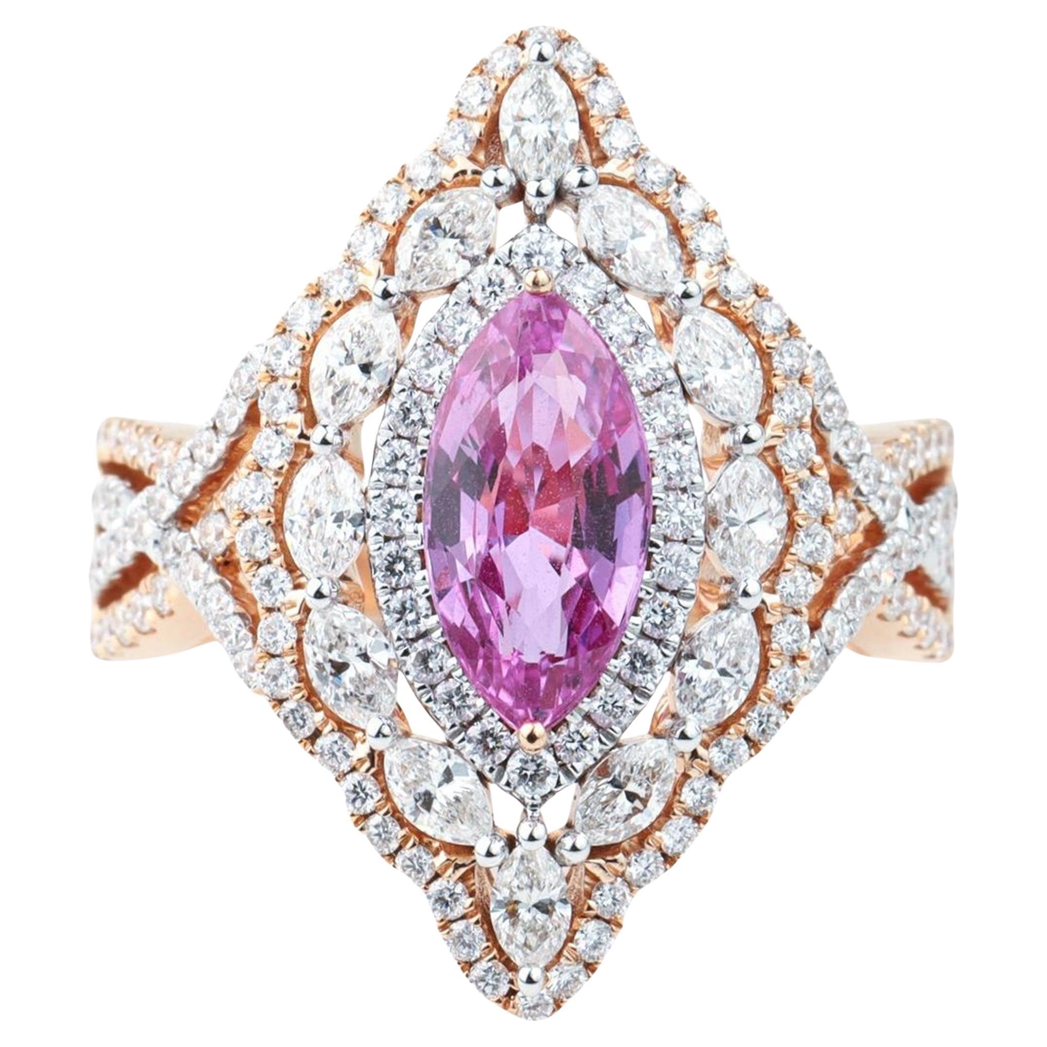 Bague de fiançailles cocktail en or jaune 18 carats avec saphir rose de 2 carats et diamants en vente