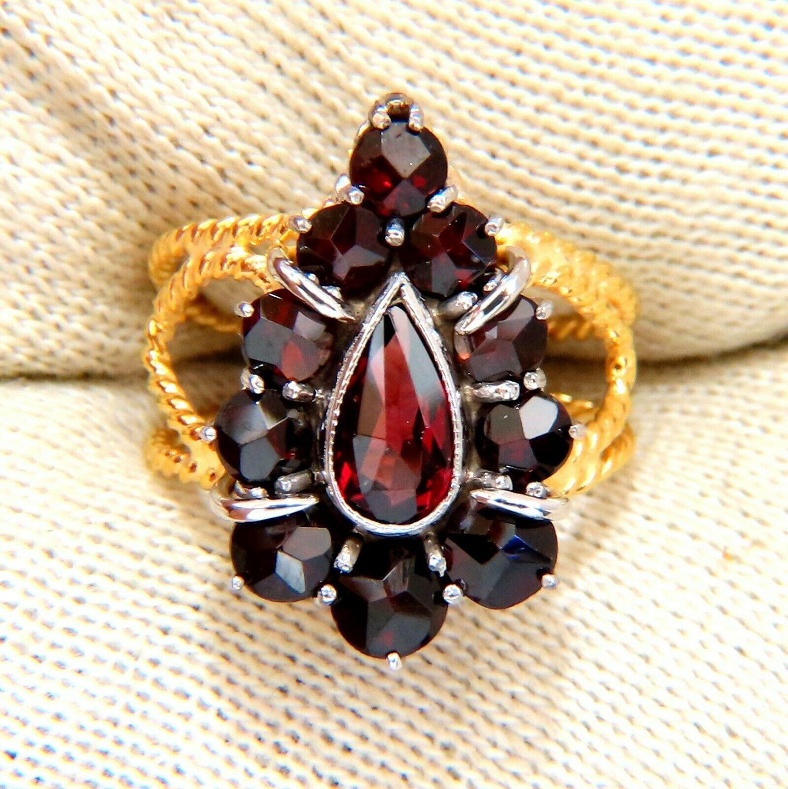 2ct. Natural Pear Shape and Old Mine Garnets Vintage Ring 14kt In New Condition For Sale In New York, NY