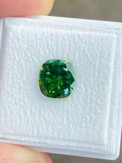 2ct Natural Russia Demantoid vivid green color eye clean clarity
