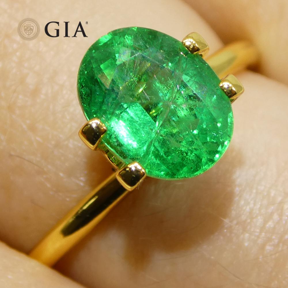 Brilliant Cut 2ct Oval Green Emerald GIA Certified Zambia (F2) For Sale