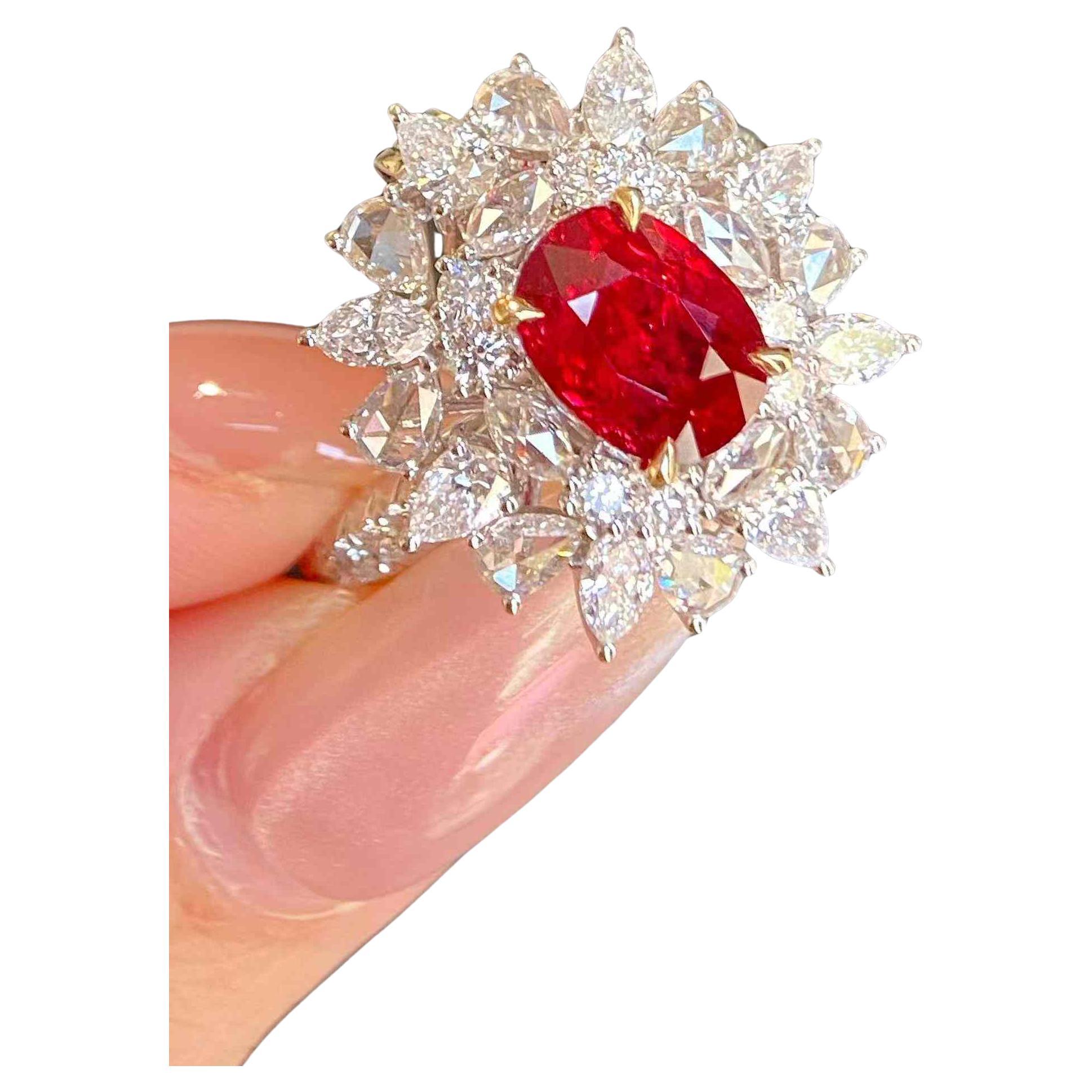 2ct Oval Rubin mit 1,70ct Halo Weiß Diamanten Diamant Cocktail Ring in 18k