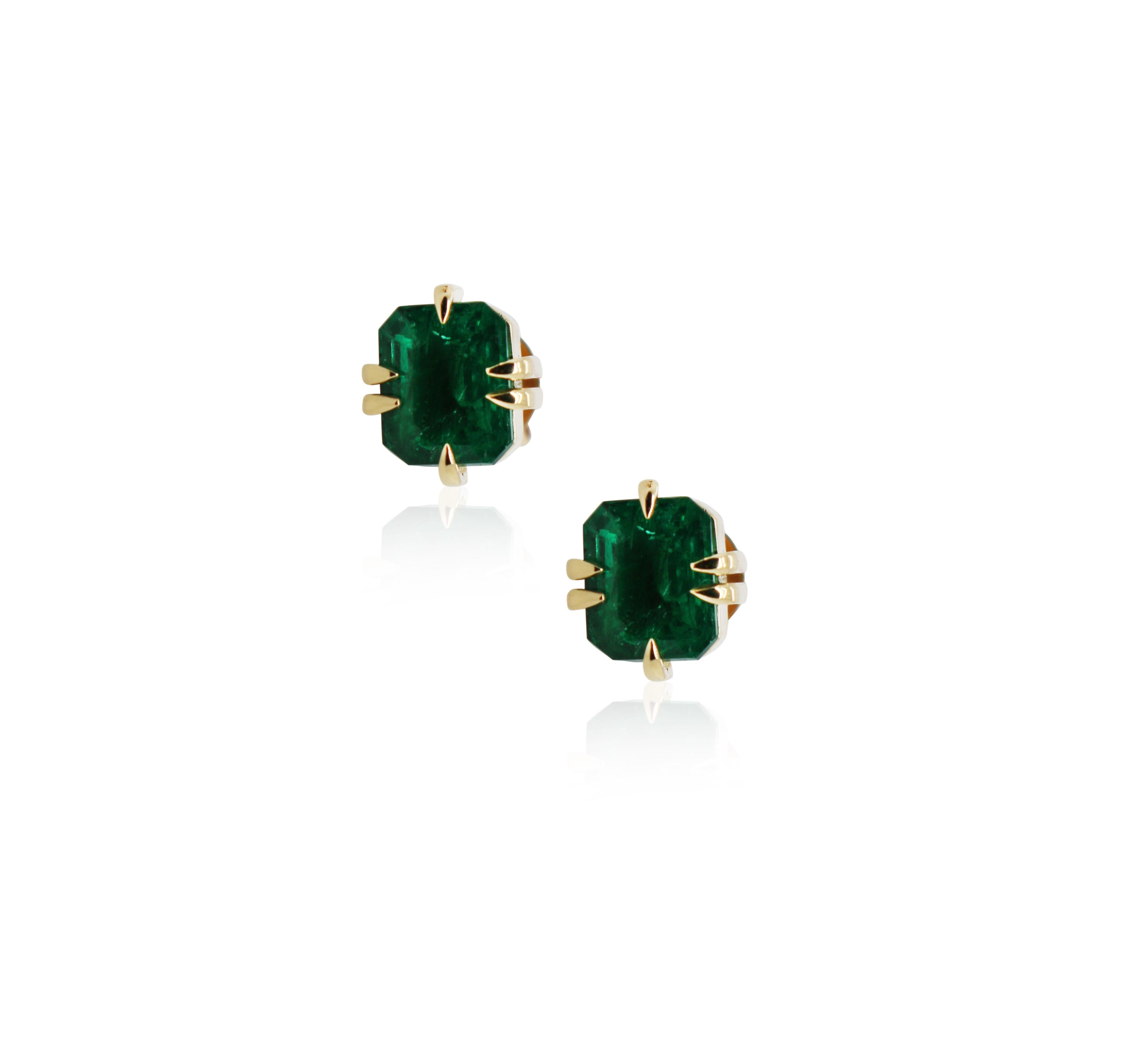 Artisan 2ct pair of Emerald and 18k stud earrings  For Sale