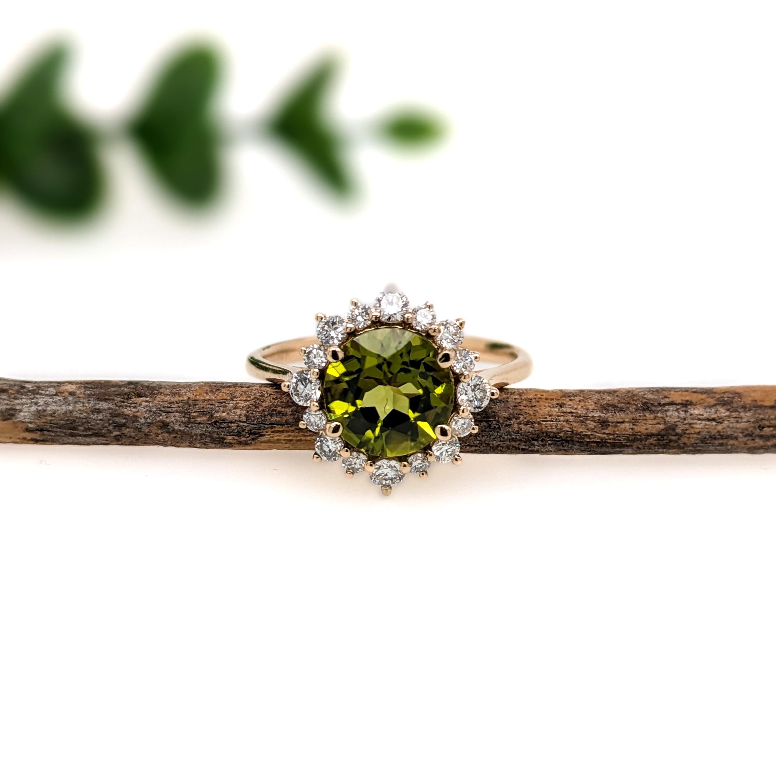 Round Cut 2ct Peridot Ring w Natural Diamond Halo in Solid 14K Yellow Gold  Round 8mm For Sale