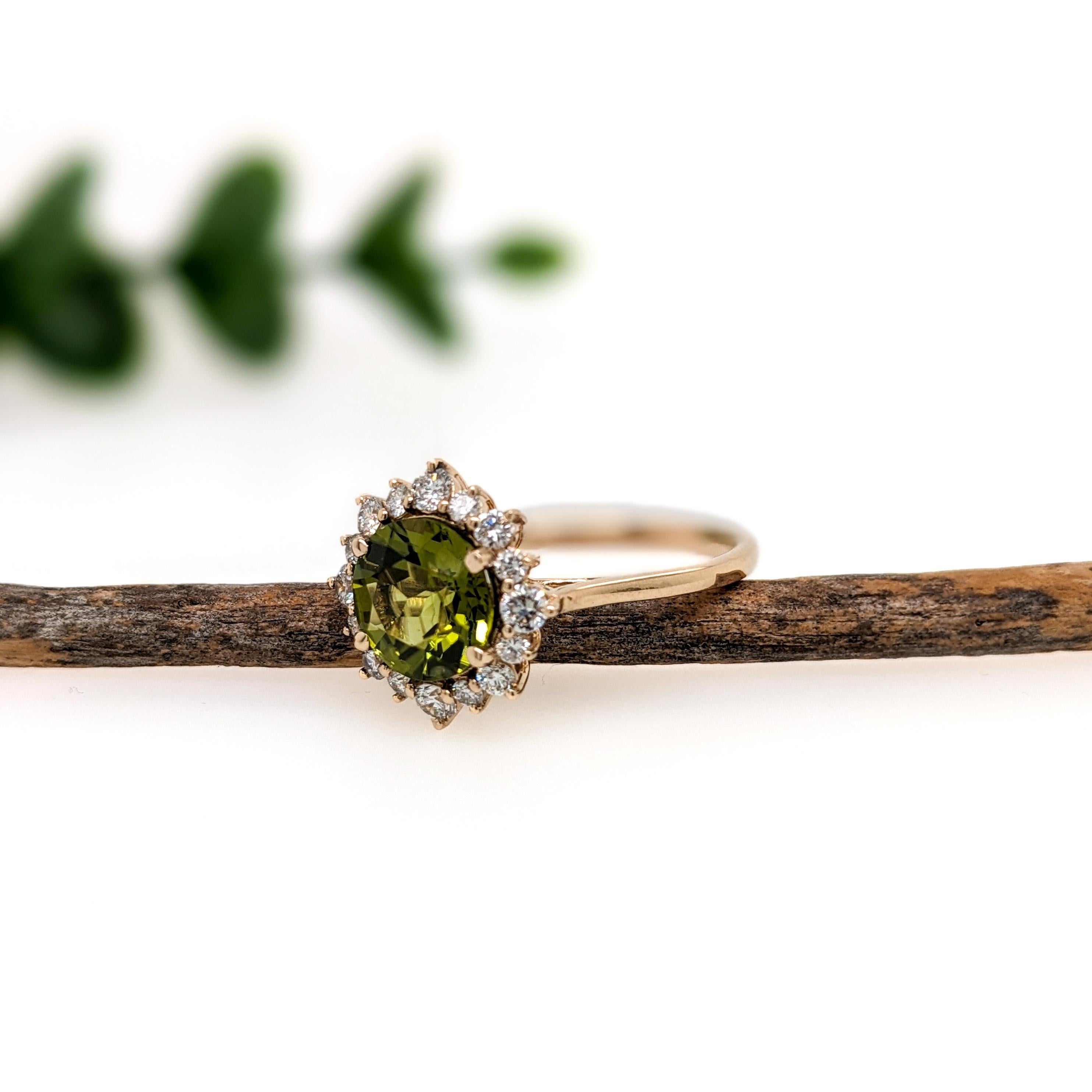 2ct Peridot Ring w Natural Diamond Halo in Solid 14K Yellow Gold  Round 8mm In New Condition For Sale In Columbus, OH