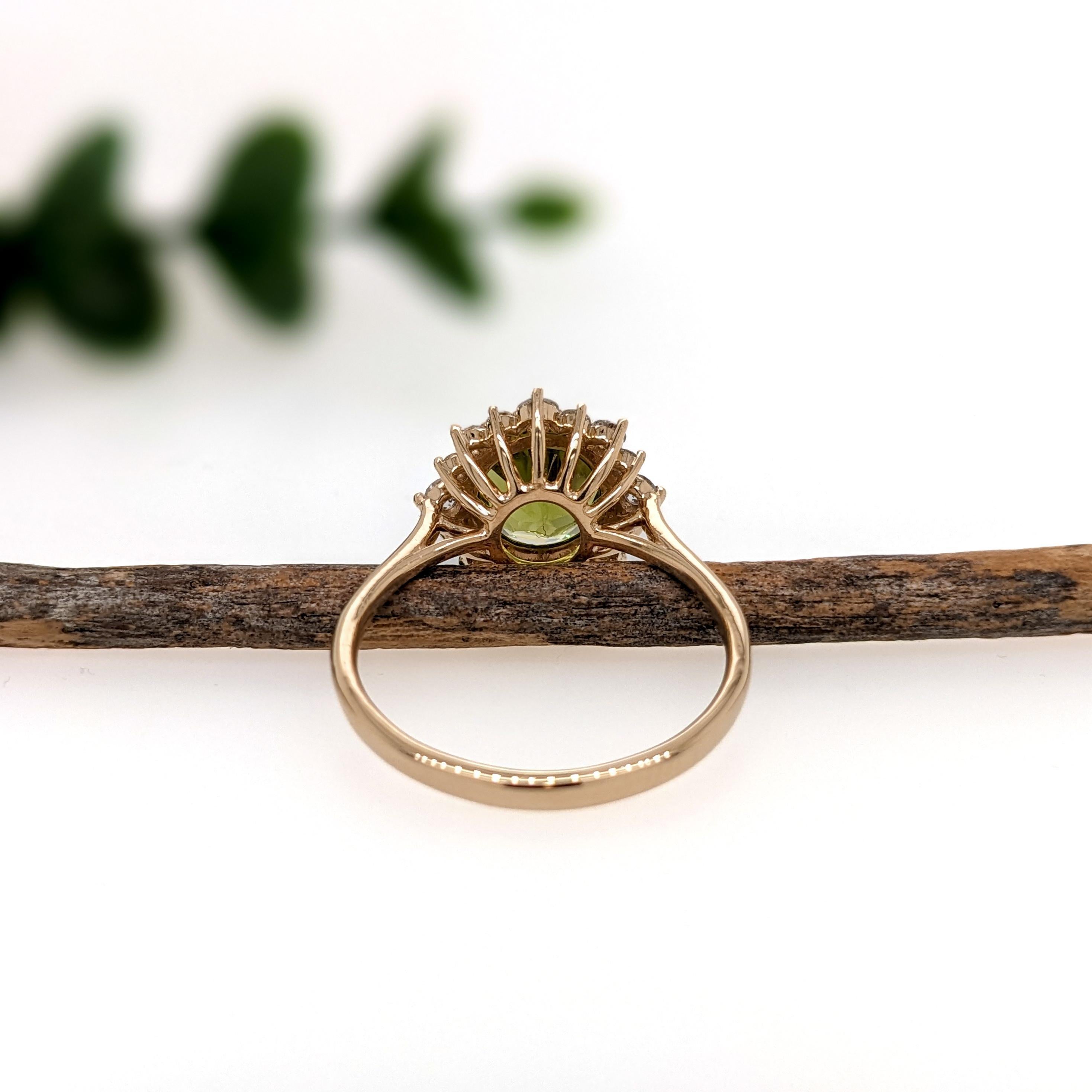 Women's 2ct Peridot Ring w Natural Diamond Halo in Solid 14K Yellow Gold  Round 8mm For Sale