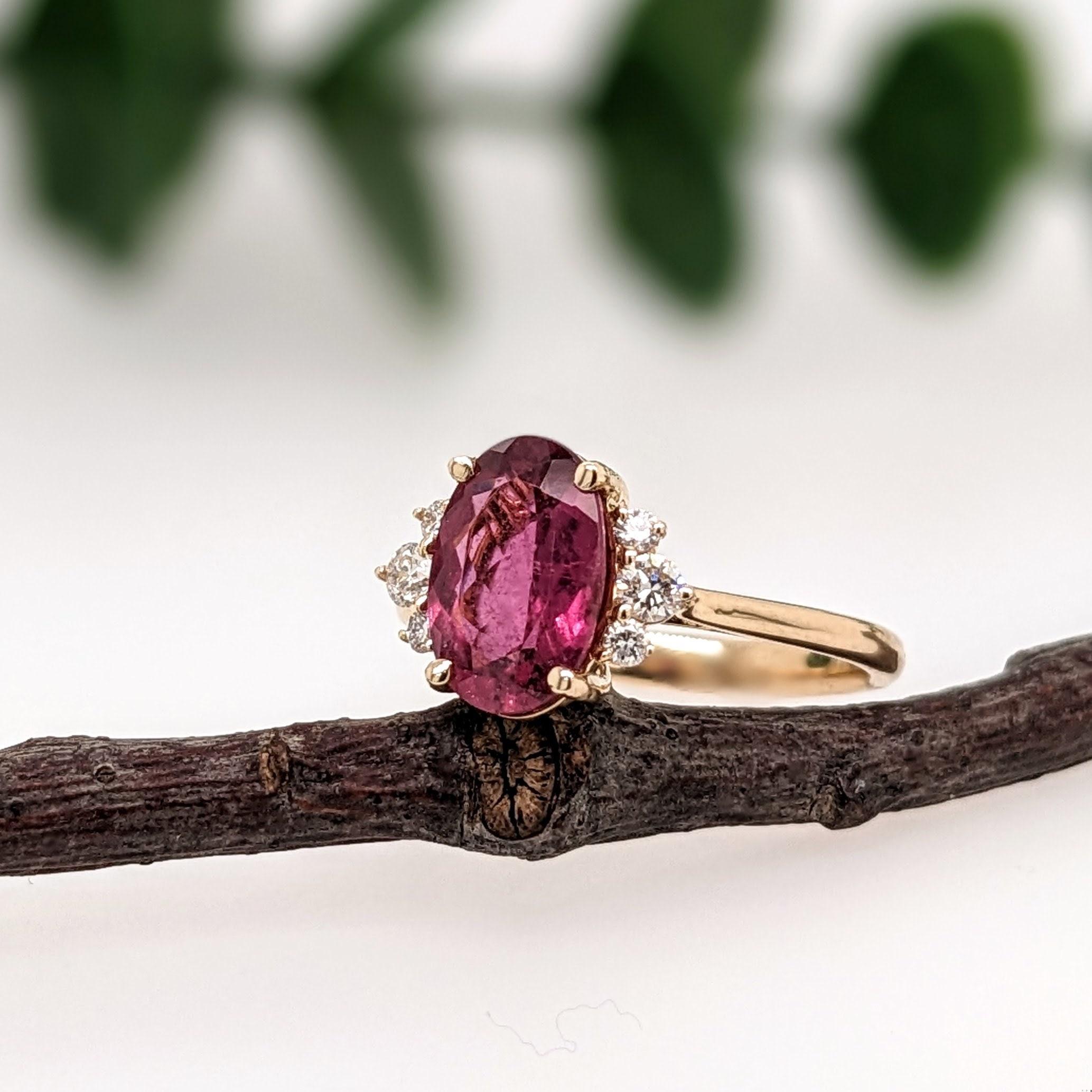 Bague en or jaune 14 carats avec tourmaline rose 2 carats et diamants extraits de la terre OV 10x7 Pour femmes en vente