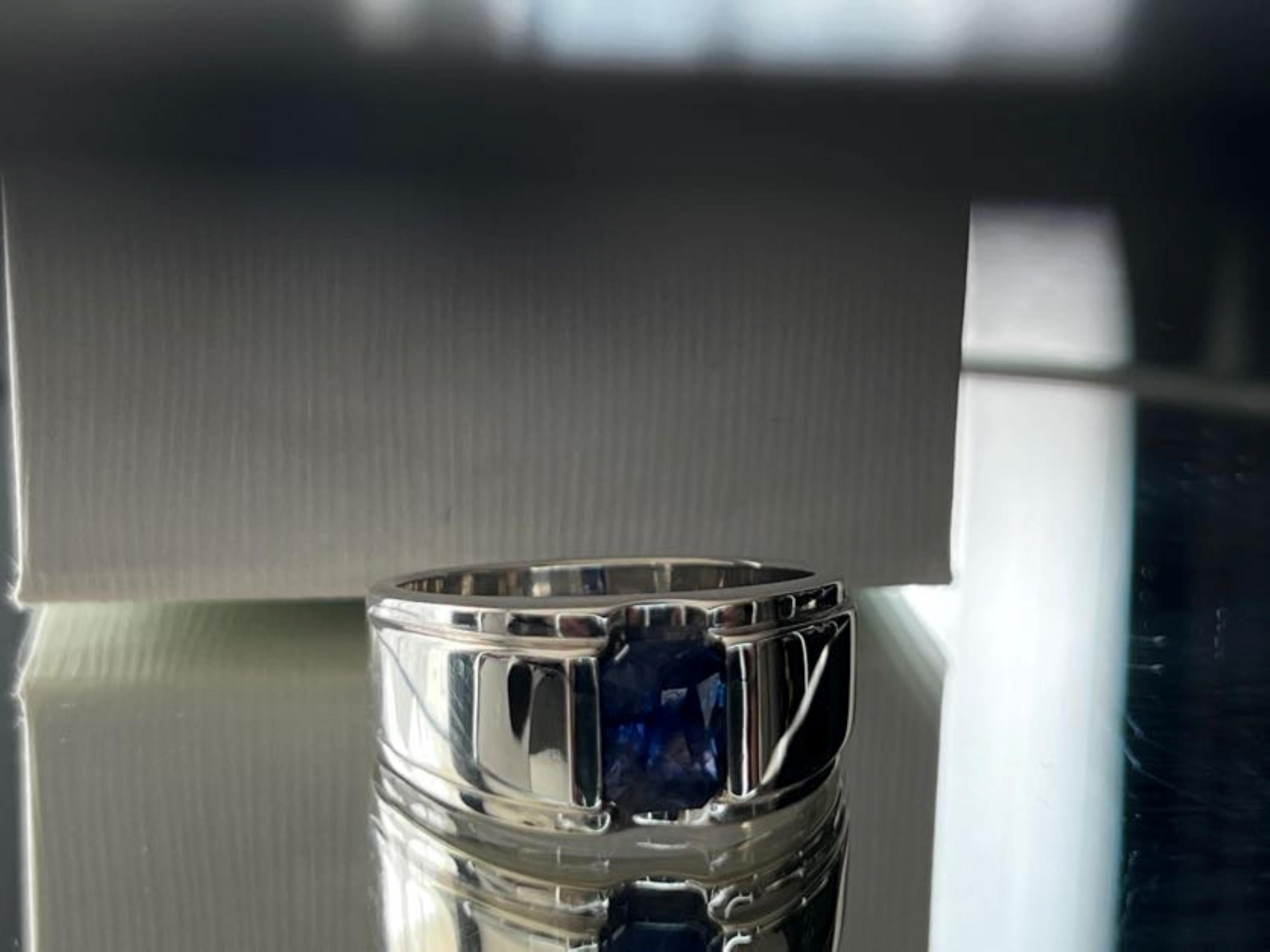 2ct Rectangular Natural Blue Sapphire Dome Platinum Sterling Silver Ring For Sale 4