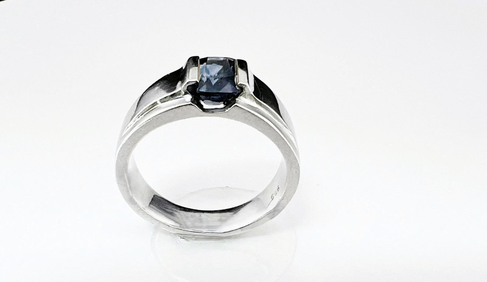 2ct Rectangular Natural Blue Sapphire Dome Platinum Sterling Silver Ring In New Condition For Sale In Lanham, MD