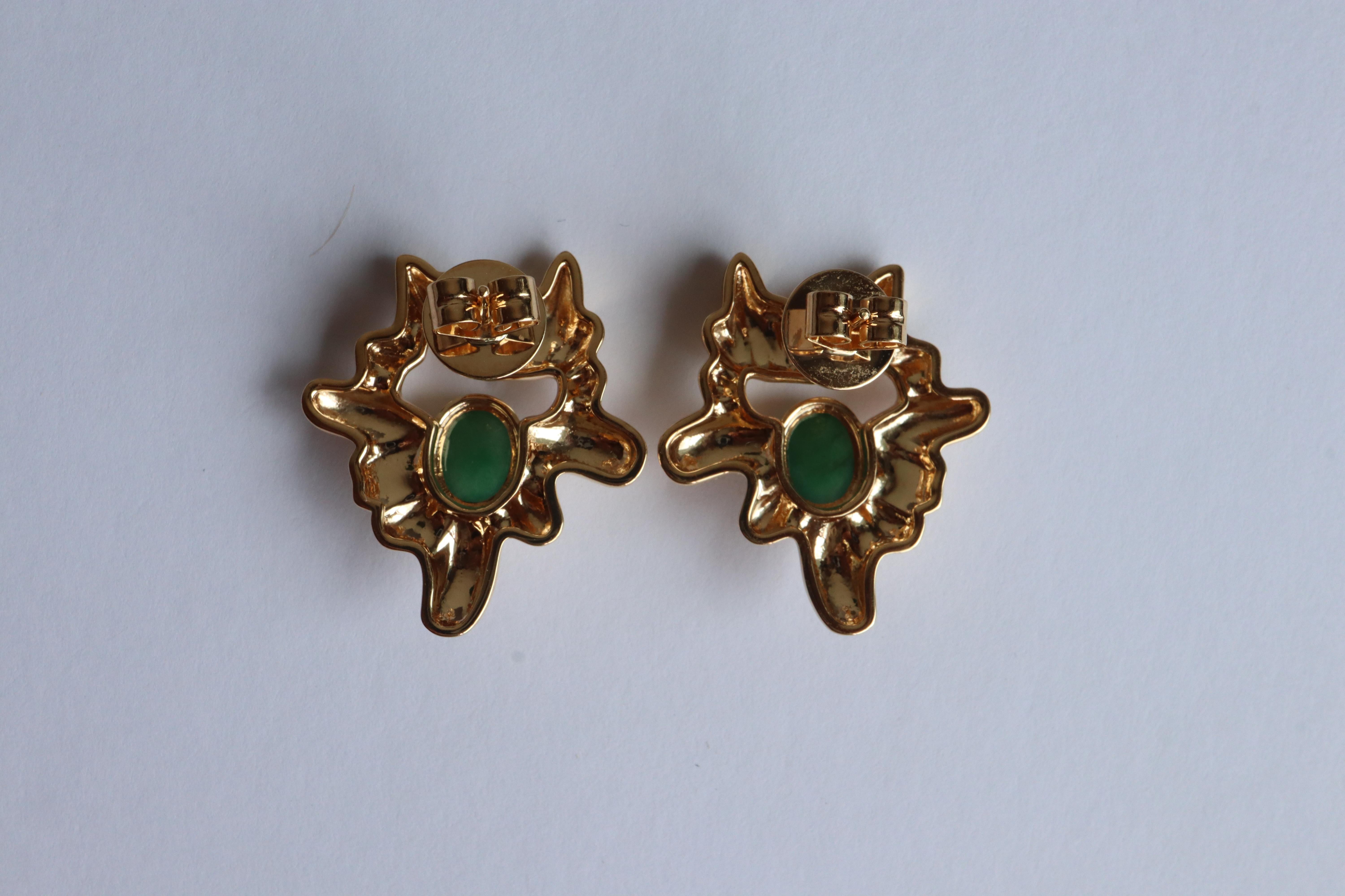 2Kt. birmanischer natürlicher Typ A Jade Ohrstecker (abnehmbarer Ohrring) im Zustand „Neu“ im Angebot in Singapore, SG