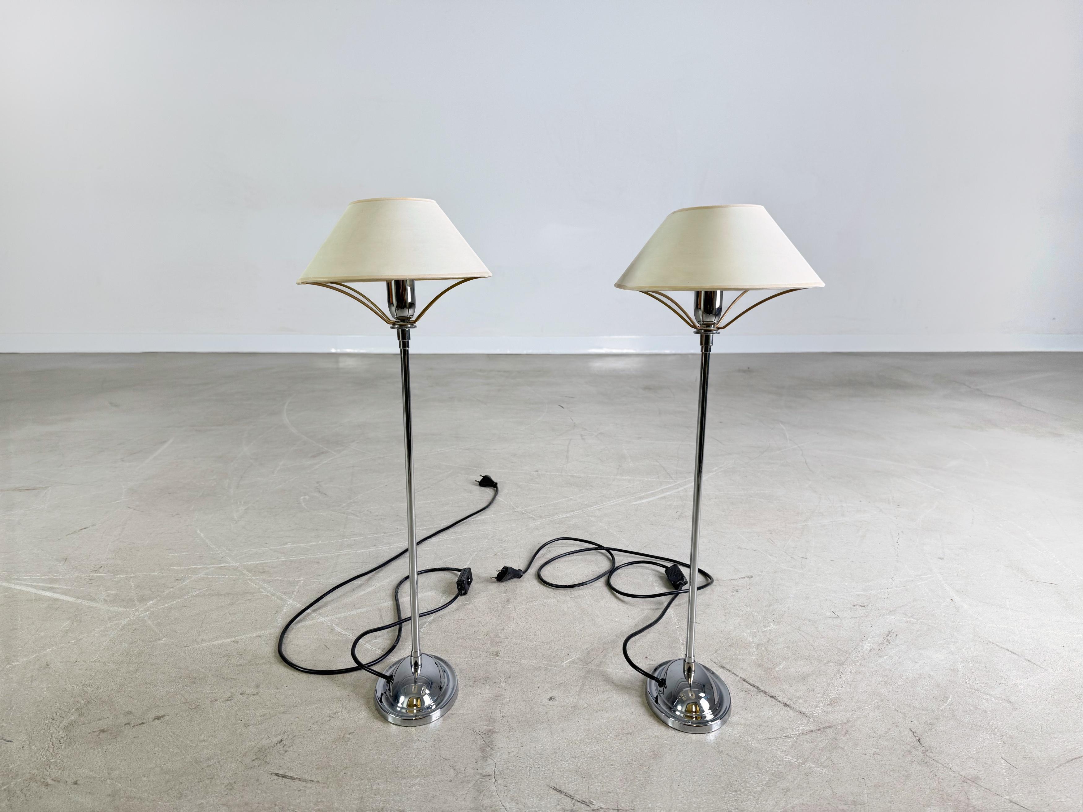 Mid-Century moderno 2er Set Chrom Leuchten Tischlampe Antik Stil Vintage Stehlampe in vendita