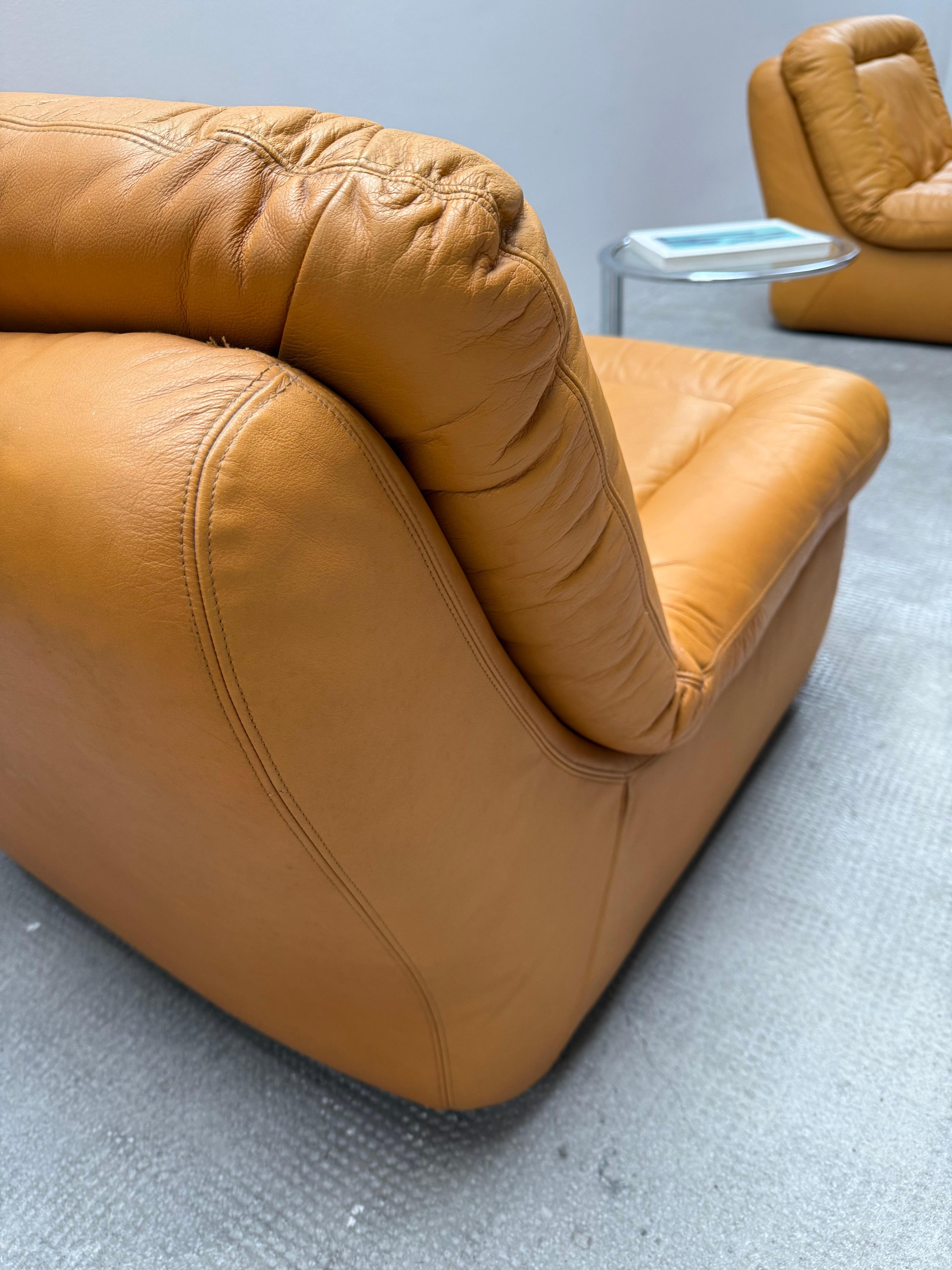 2er Set Dreipunkt Lounge Sessel Leder gelb, Deutschland 1970er en venta 5
