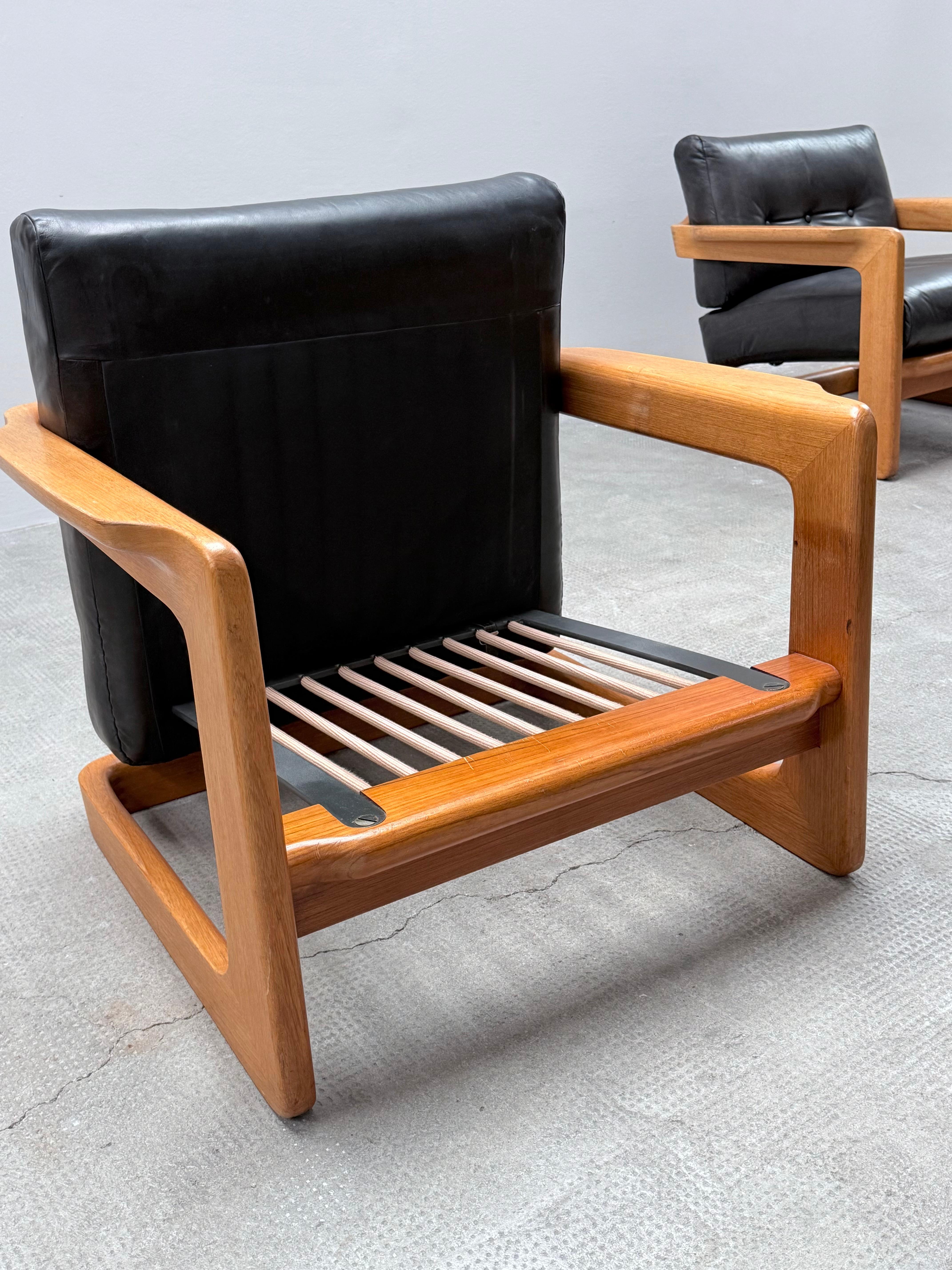 2er Set Freischwinger Sessel Eiche Holz Leder schwarz, Deutschland 1970s 2