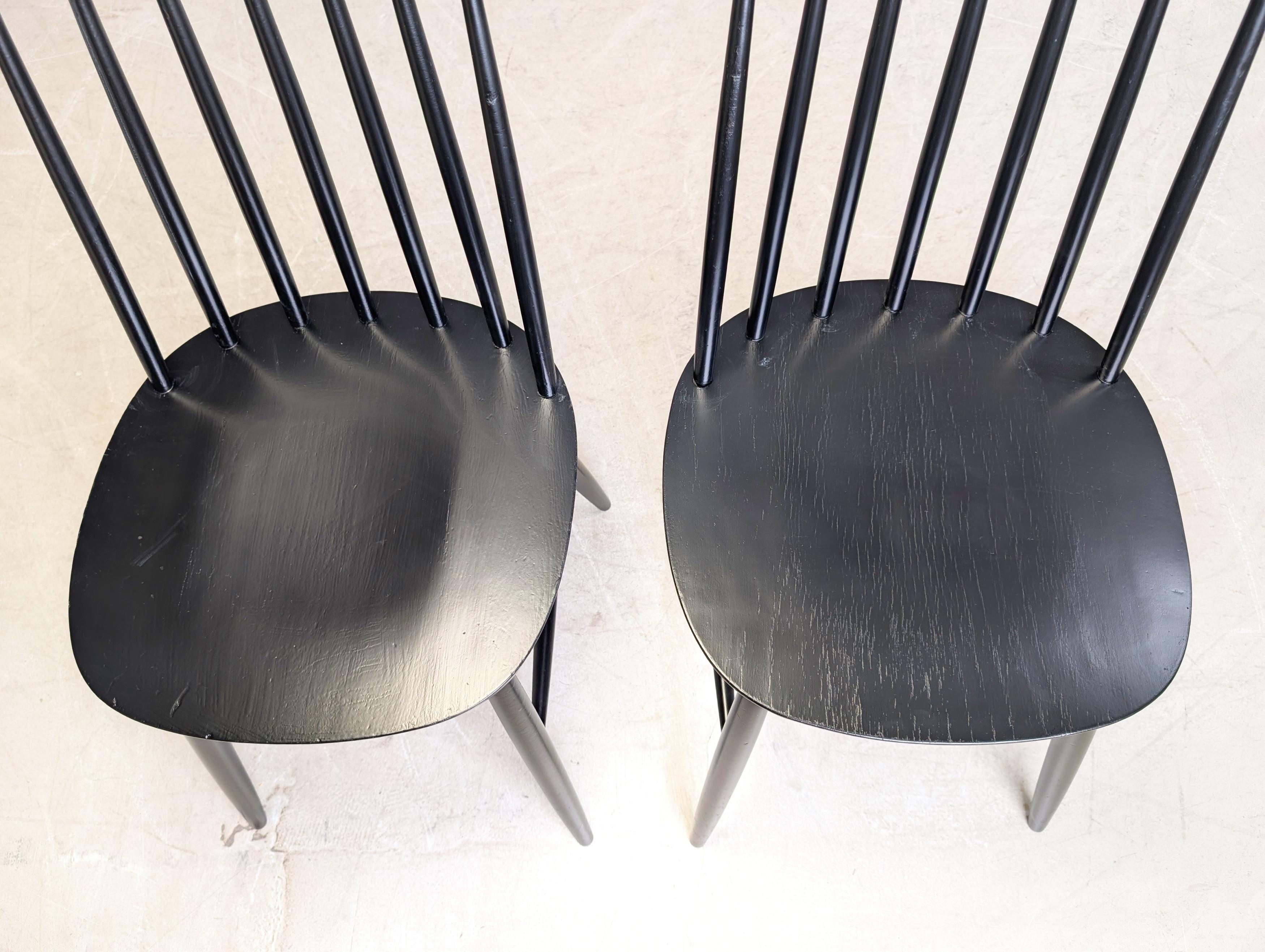 2er Set Midcentury Stuhl Ilmari Tapiovaara Vintage Holzsprossen schwarz In condizioni discrete in vendita a Berlin, DE