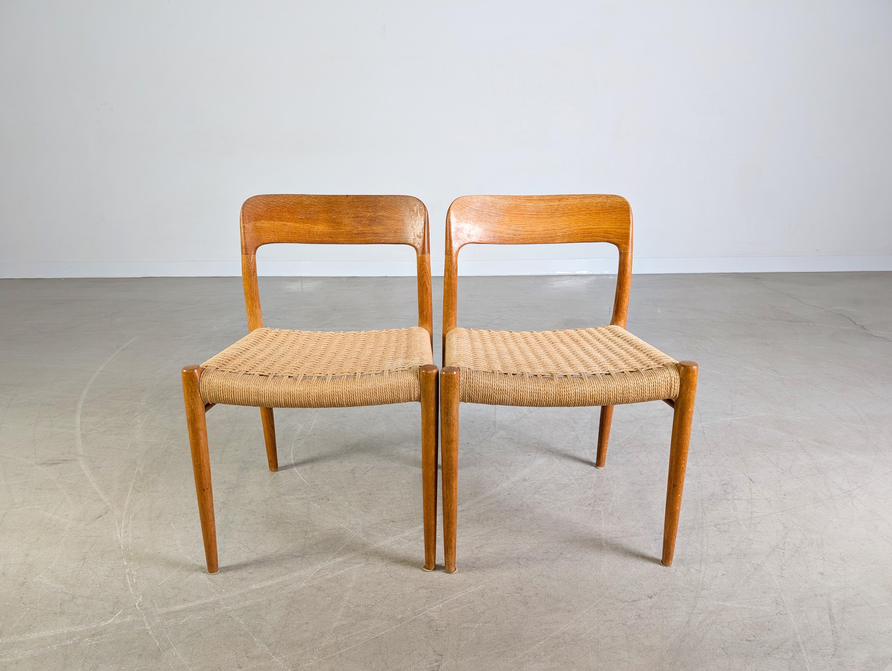 Mid-Century Modern 2er Set Niels O Moller Stühle Modell 77 J.L. Møllers danish teak For Sale