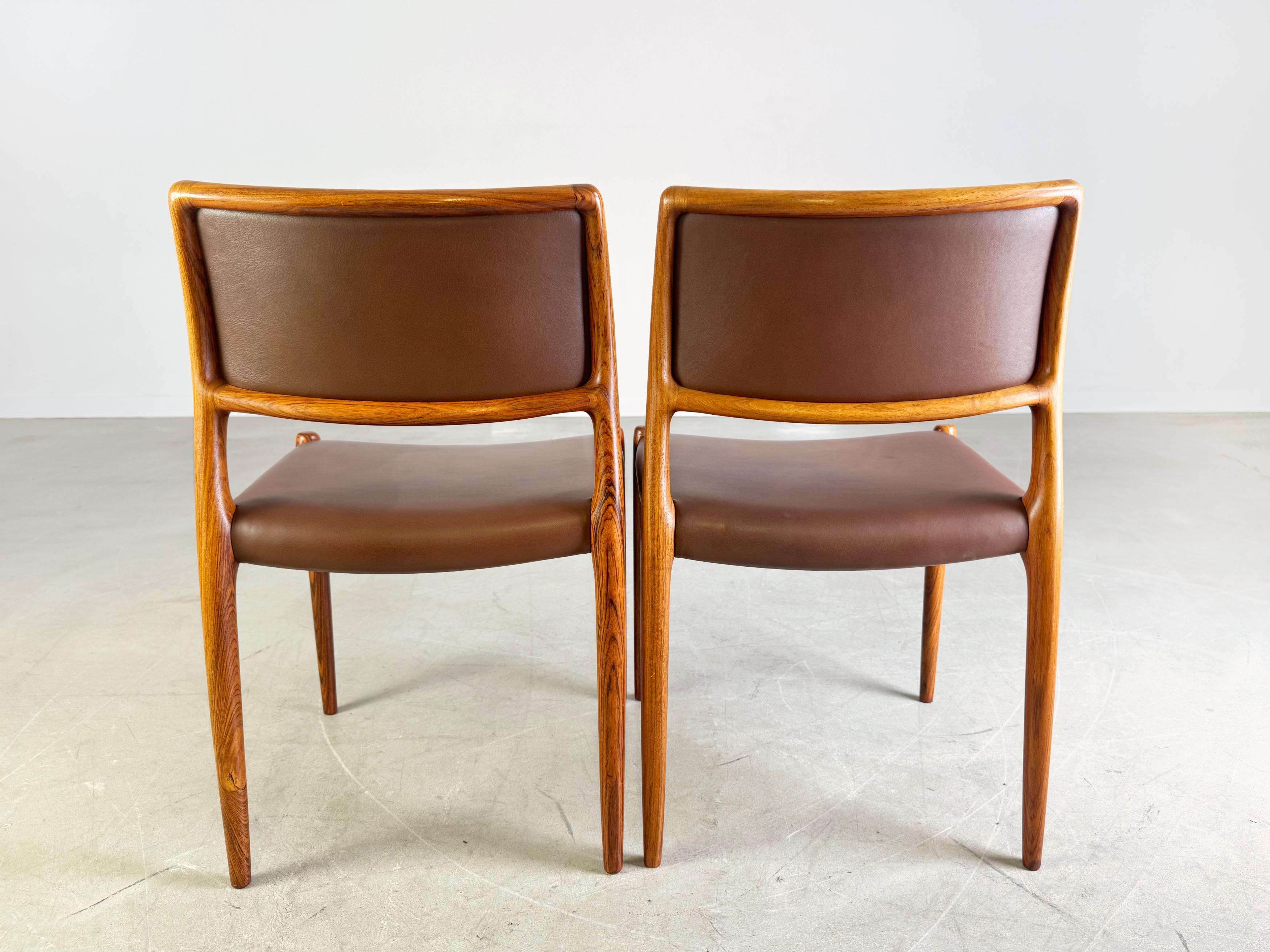 Mid-20th Century 2er Set Niels Otto Møller Stühle Midcentury Model 80 Palisander For Sale