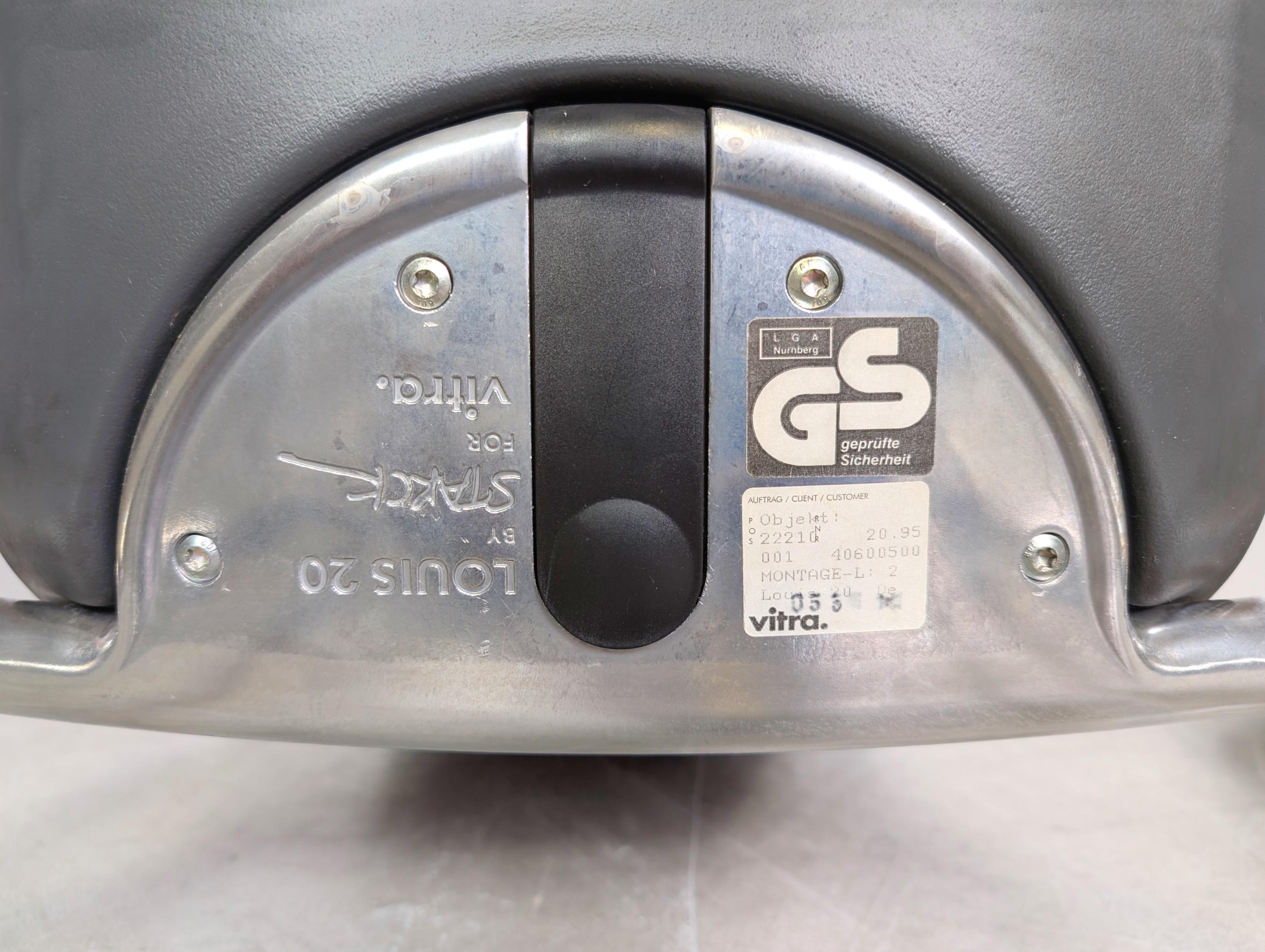 2er Set Original Louis 20 Stühle Vitra Phillipe Starck 1990er Design For Sale 3