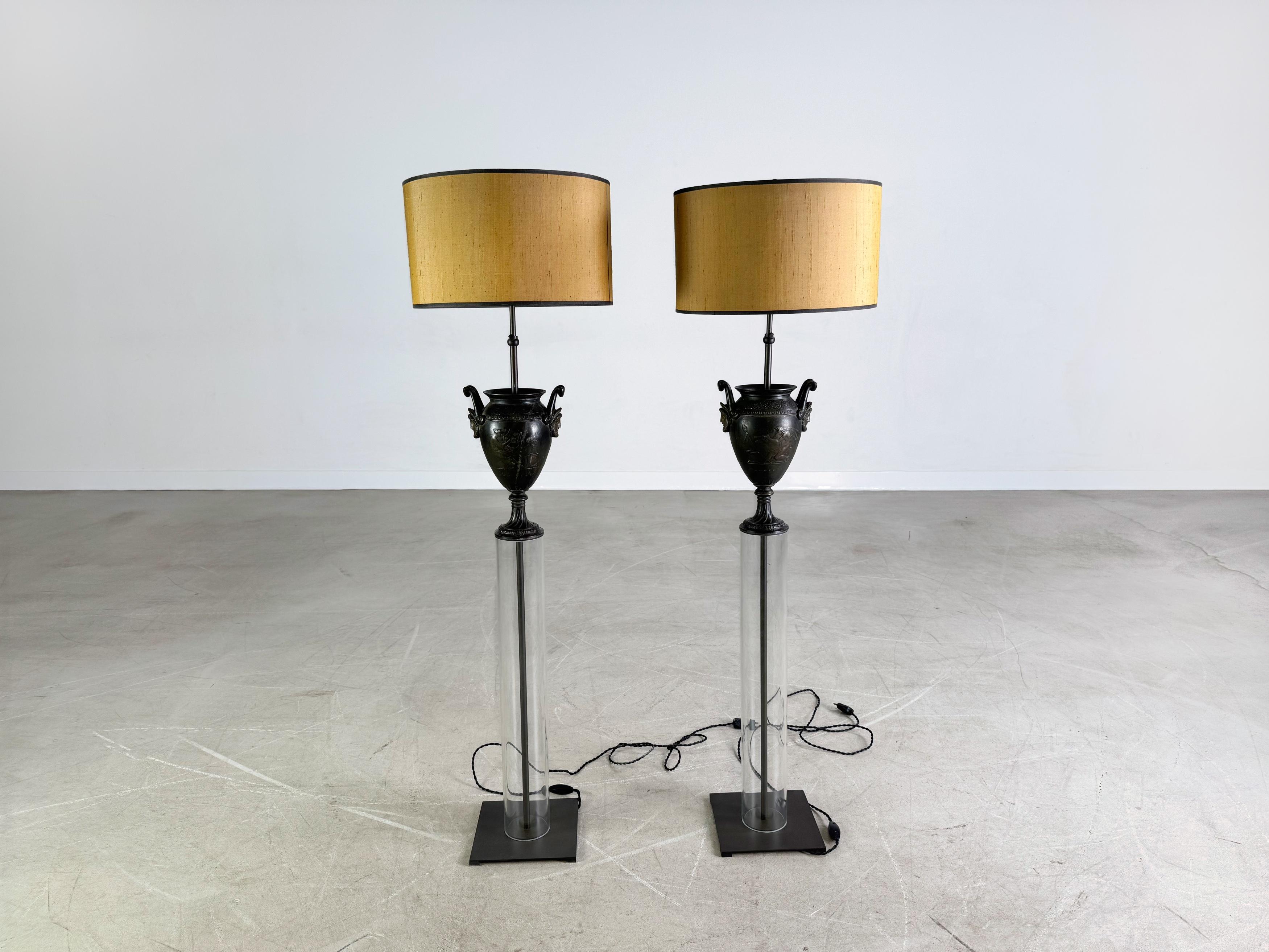 2er Set Stehleuchten antik optik Glas Stehlampe Lampe In condizioni buone in vendita a Berlin, DE