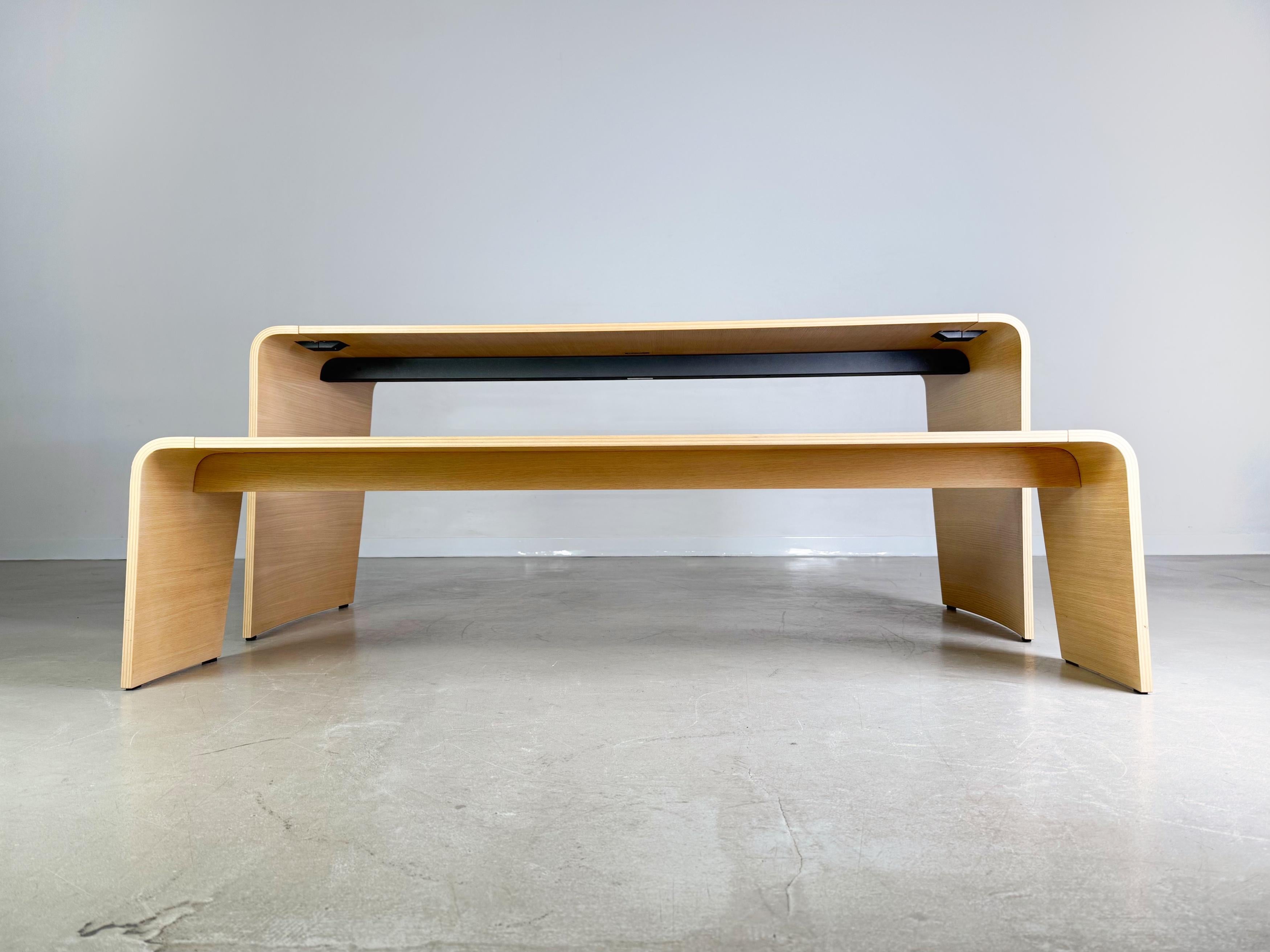Postmoderne 2er Set Tisch + Sitzbank Brunner Jehs Laub Eiche Design Tisch en vente