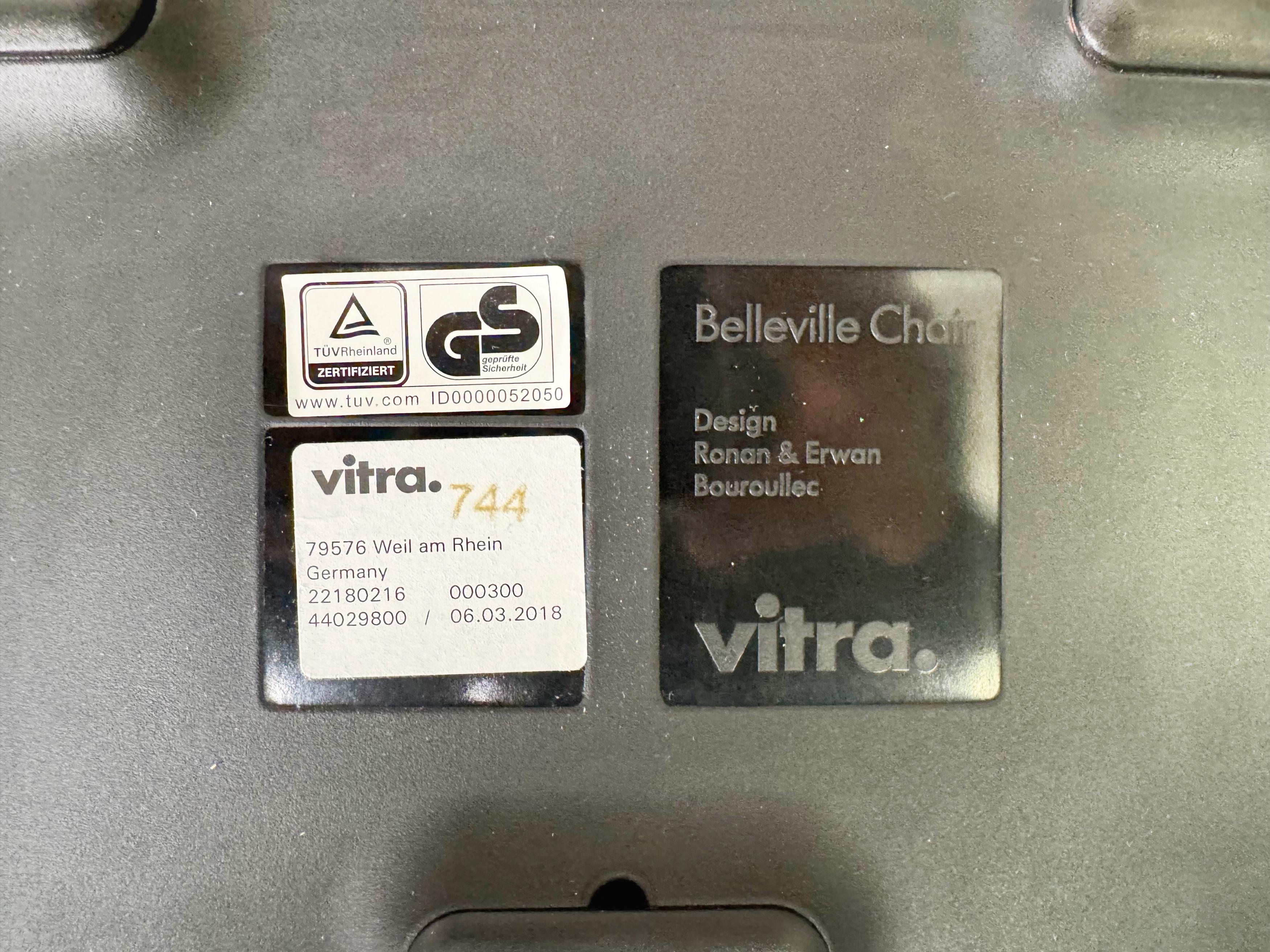 2er Set Vitra Stuhl Belleville Ronan and Erwan Bouroullec Outdoor creme in vendita 3