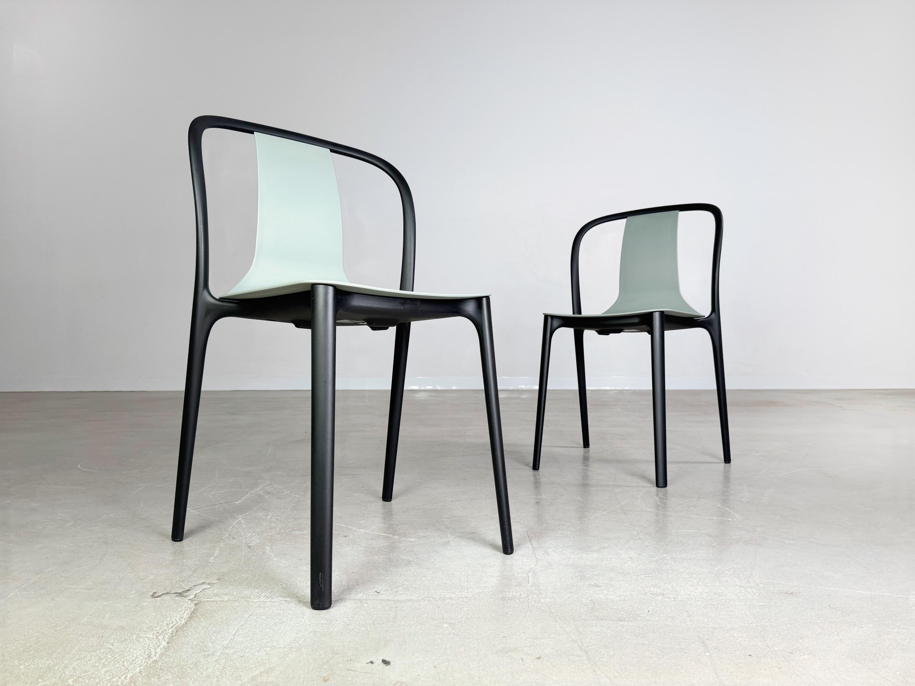 2er Set Vitra Stuhl Belleville Ronan and Erwan Bouroullec Outdoor creme in vendita 5