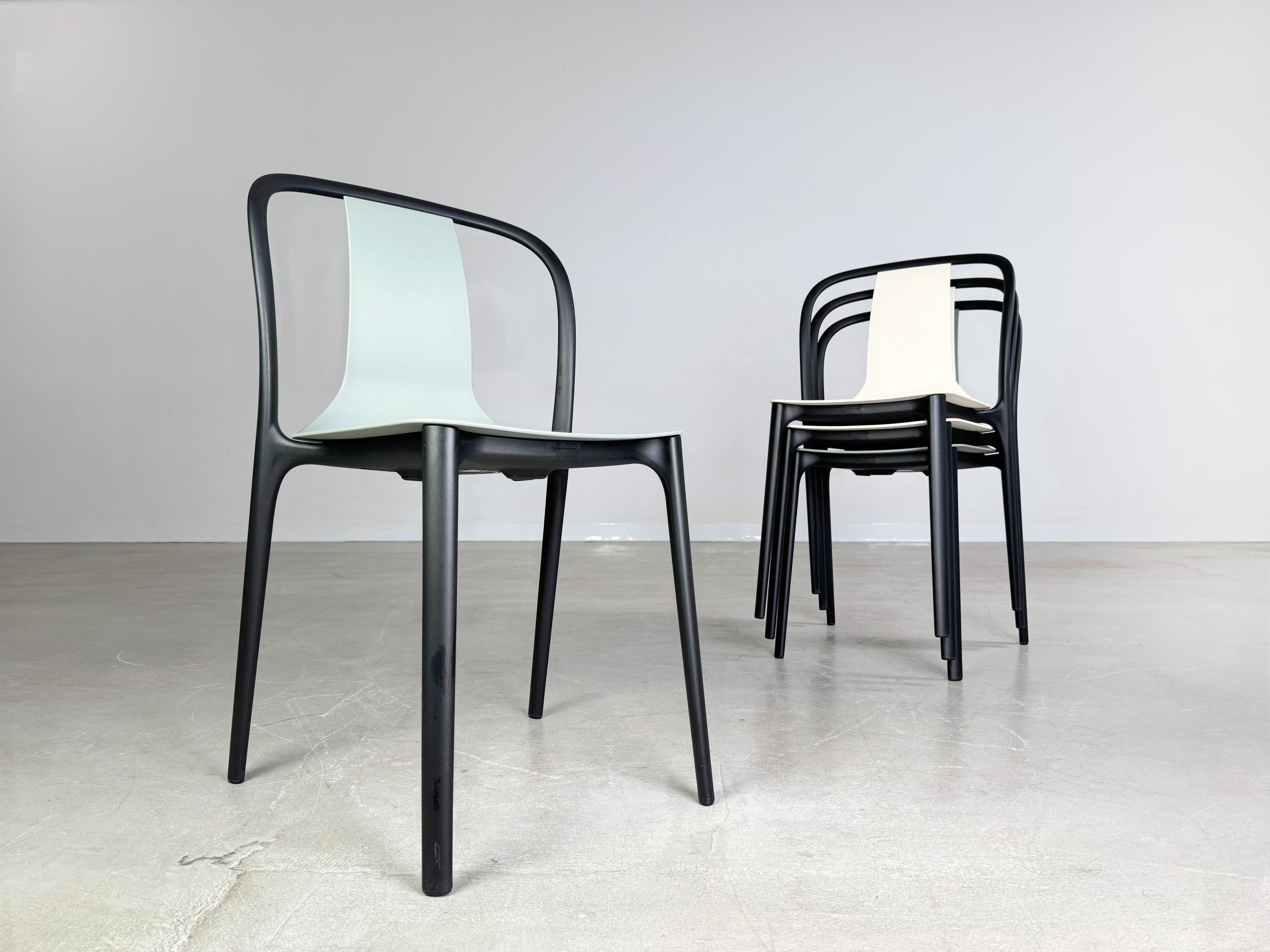 Postmoderno 2er Set Vitra Stuhl Belleville Ronan and Erwan Bouroullec Outdoor creme in vendita