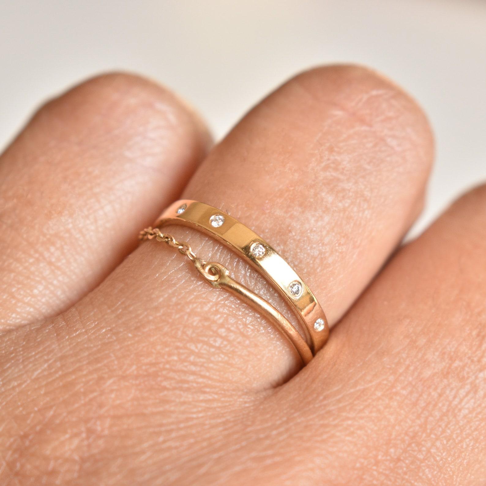 2mm Flush Set Diamond Eternity Wedding Band 14k Gold Ring Mid Thumb Ring Gift.

Diamond Weight : 0.08 Ct

A P P R O X T I M E

All items are custom made to order. Our approx time is about 6 - 10 business days. This can change during peak