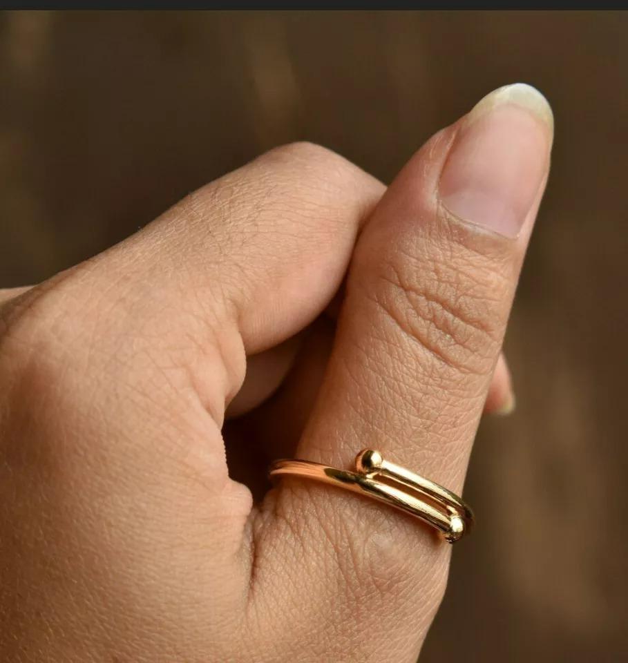 Women's 2mm Solid 14k Gold Bypass Ring Minimalist Jewelry For Sale