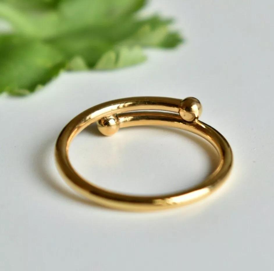 2mm Solid 14k Solid Gold Bypass Mini Toe Ring Jewelry In New Condition For Sale In Chicago, IL