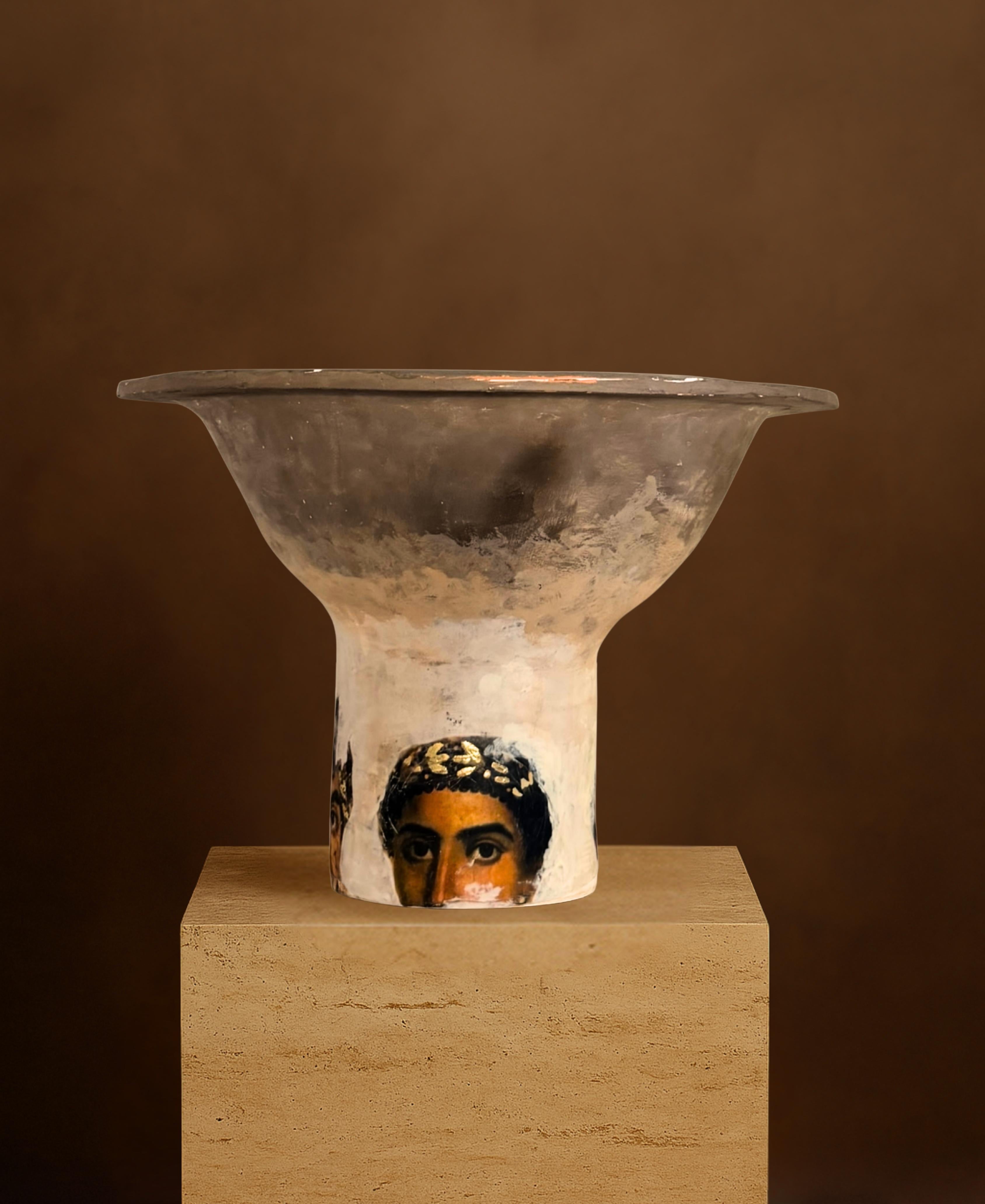 Argile 2nd Century AD Greco-Roman Vase en vente