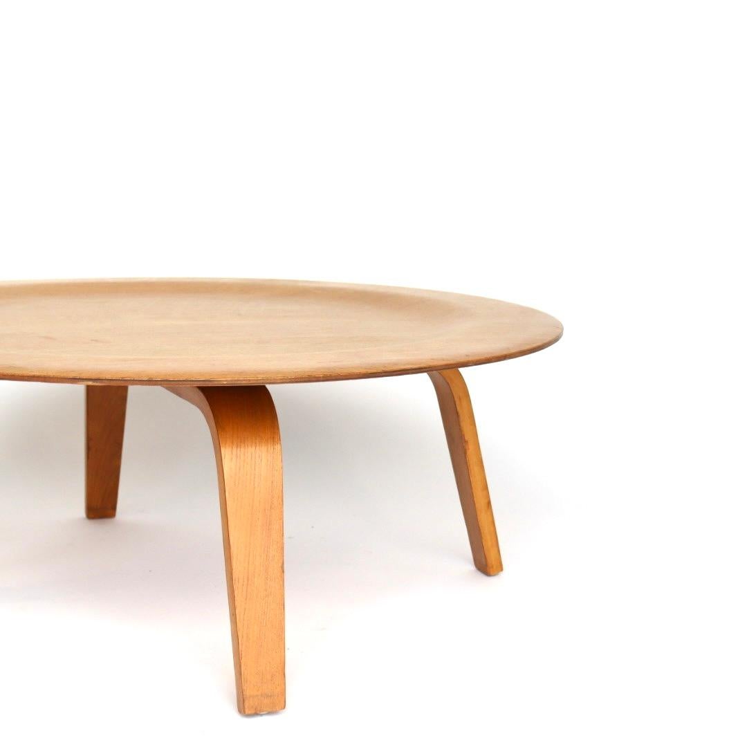 Mid-Century Modern Table basse Eames CTW 2e génération en Beeche