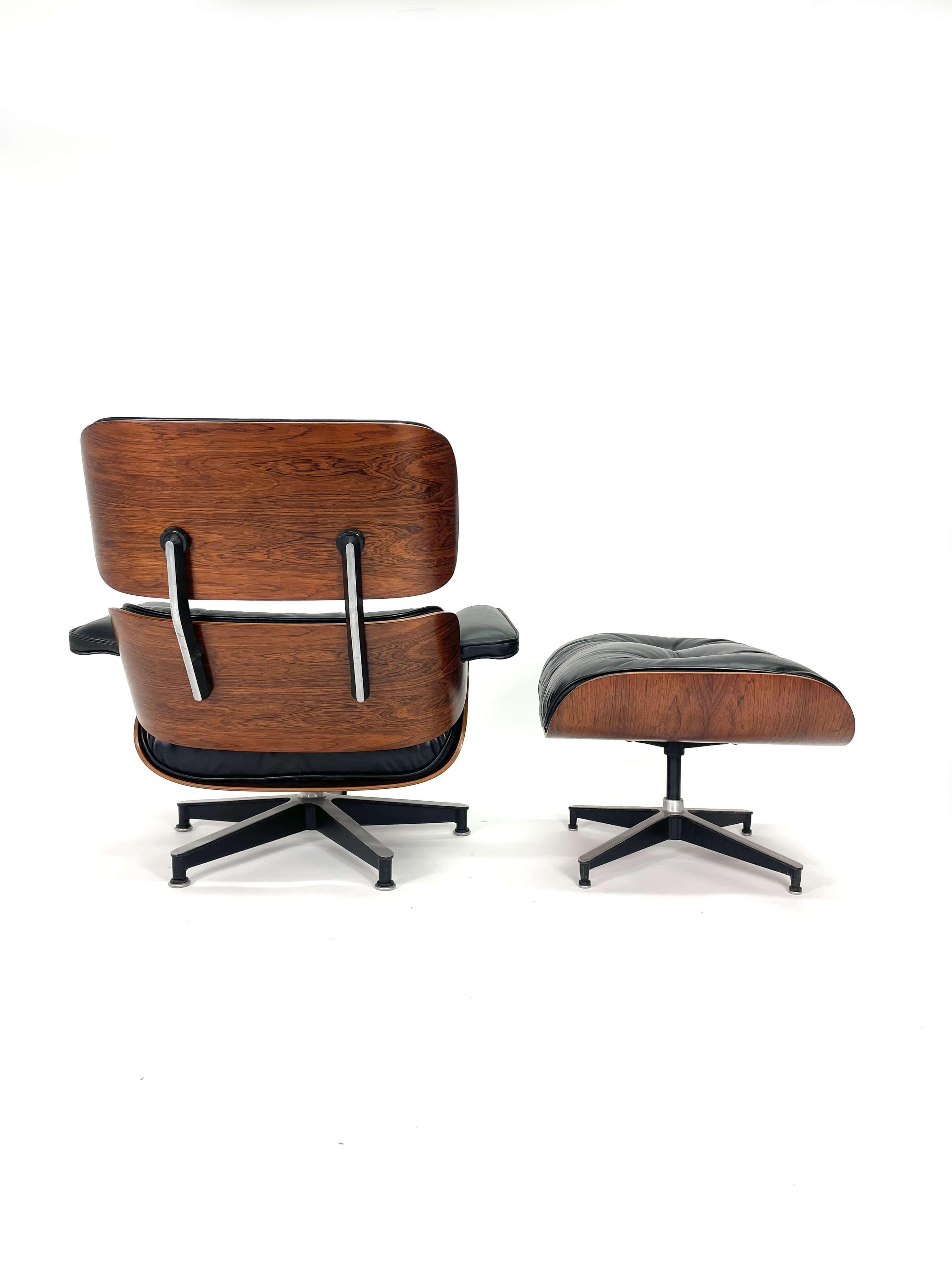 Chaise longue et pouf Eames de 2ème génération en bois de rose, vers les années 1960 2