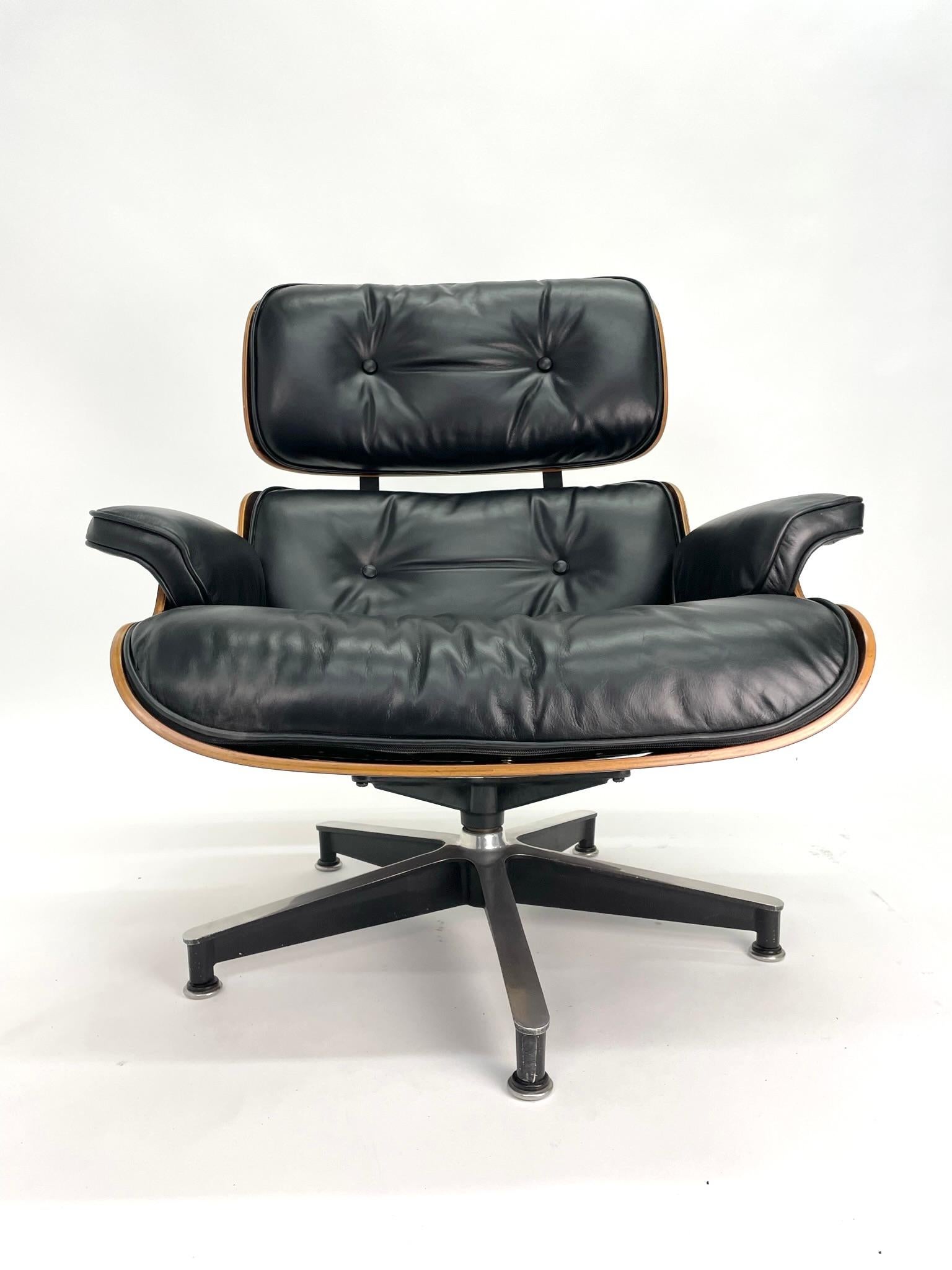 Mid-20th Century 2nd Generation Eames Lounge Chair & Ottoman in Brazilian Rosewood