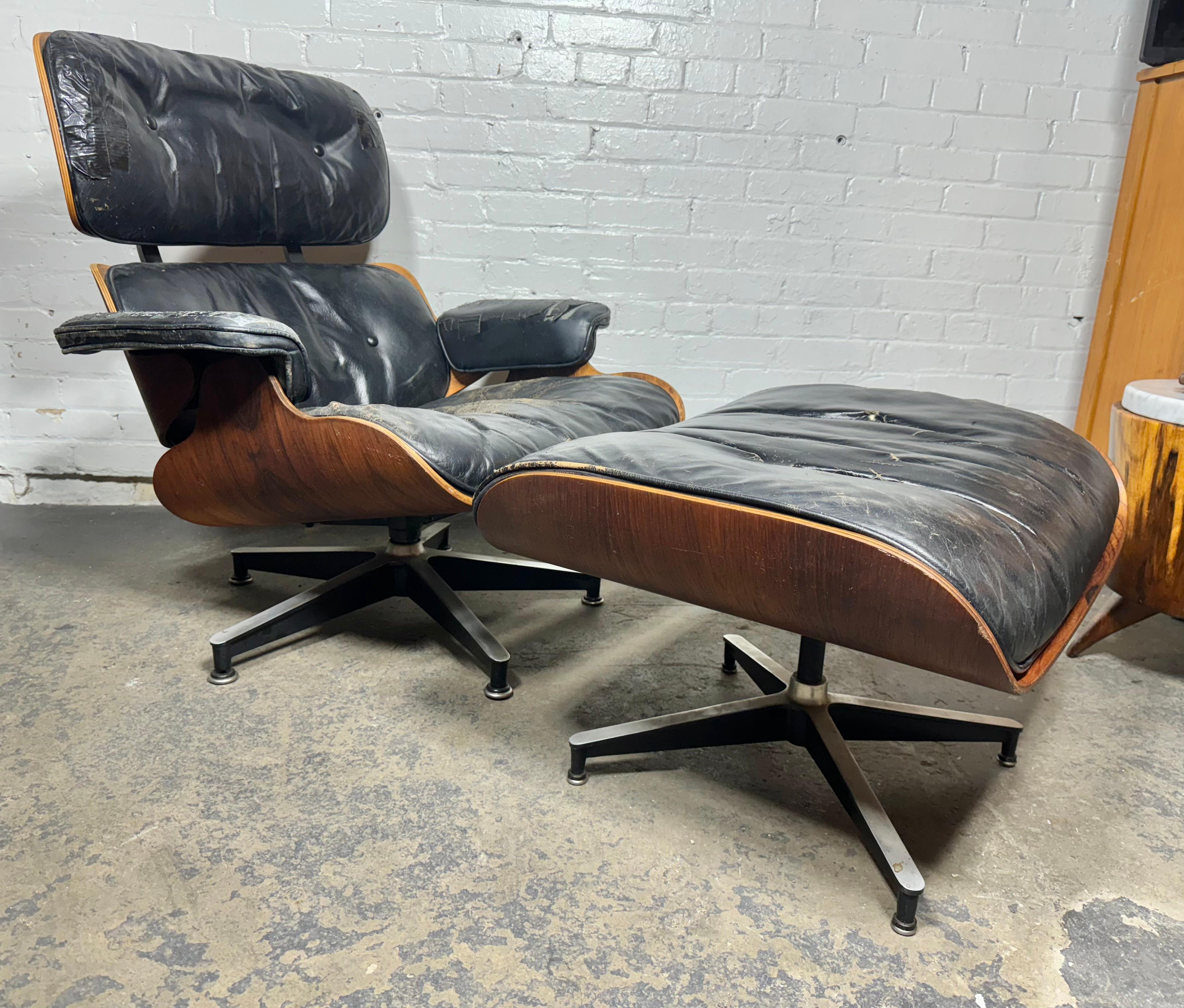 2nd generation Rosewood Eames Lounge Chair & Ottoman Herman Miller, USA 1960s 3