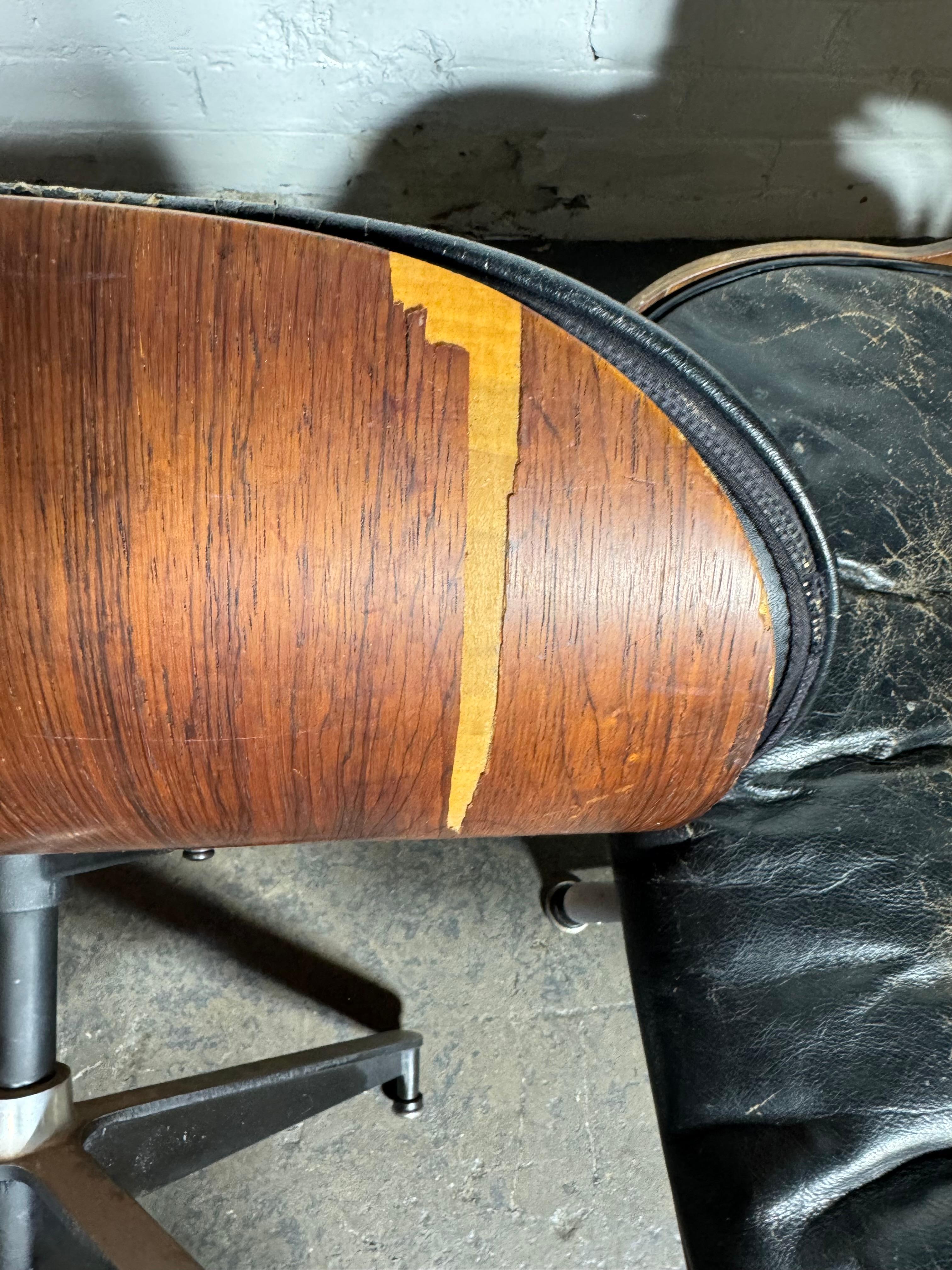 2nd generation Rosewood Eames Lounge Chair & Ottoman Herman Miller, USA 1960s 6