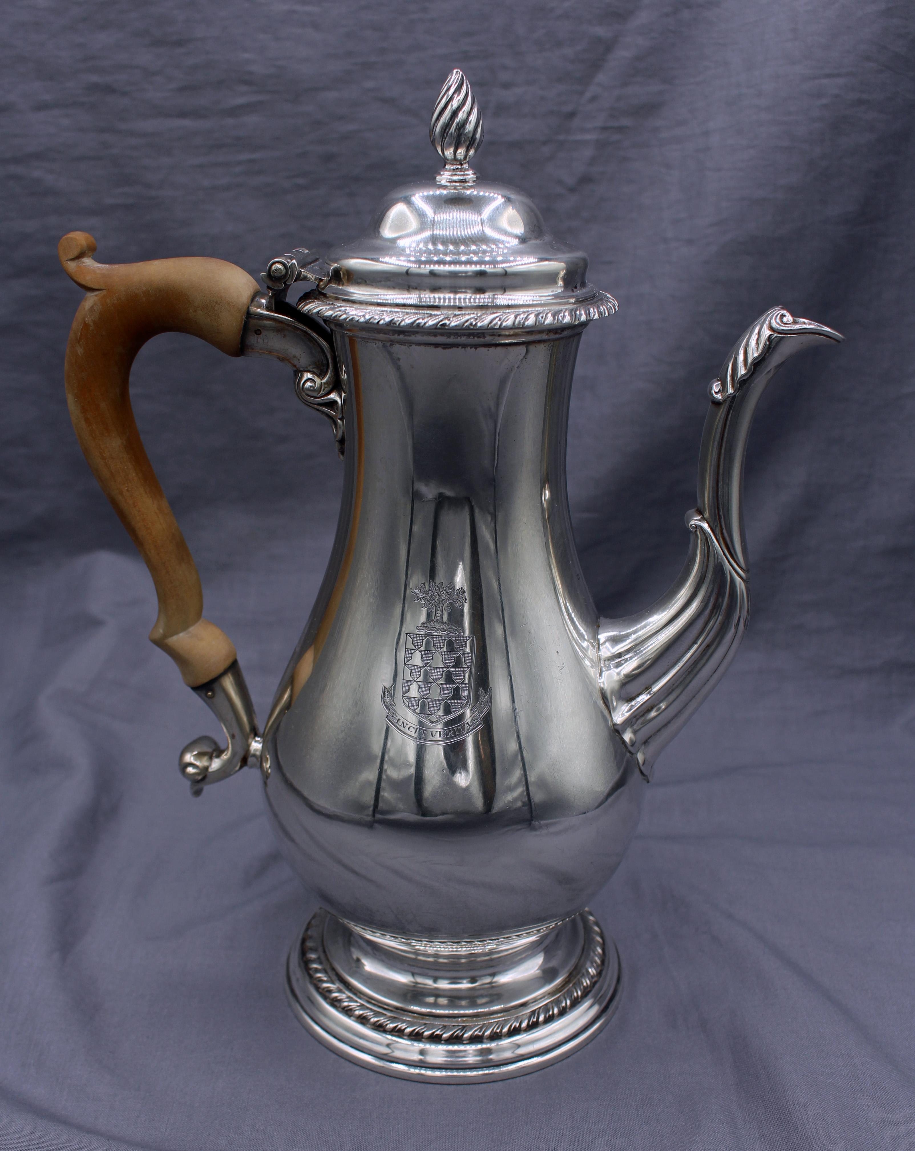 Georgian Early-Mid 20th Century 6-Piece Sterling Tea & Coffee Service by Robert Ensko Inc