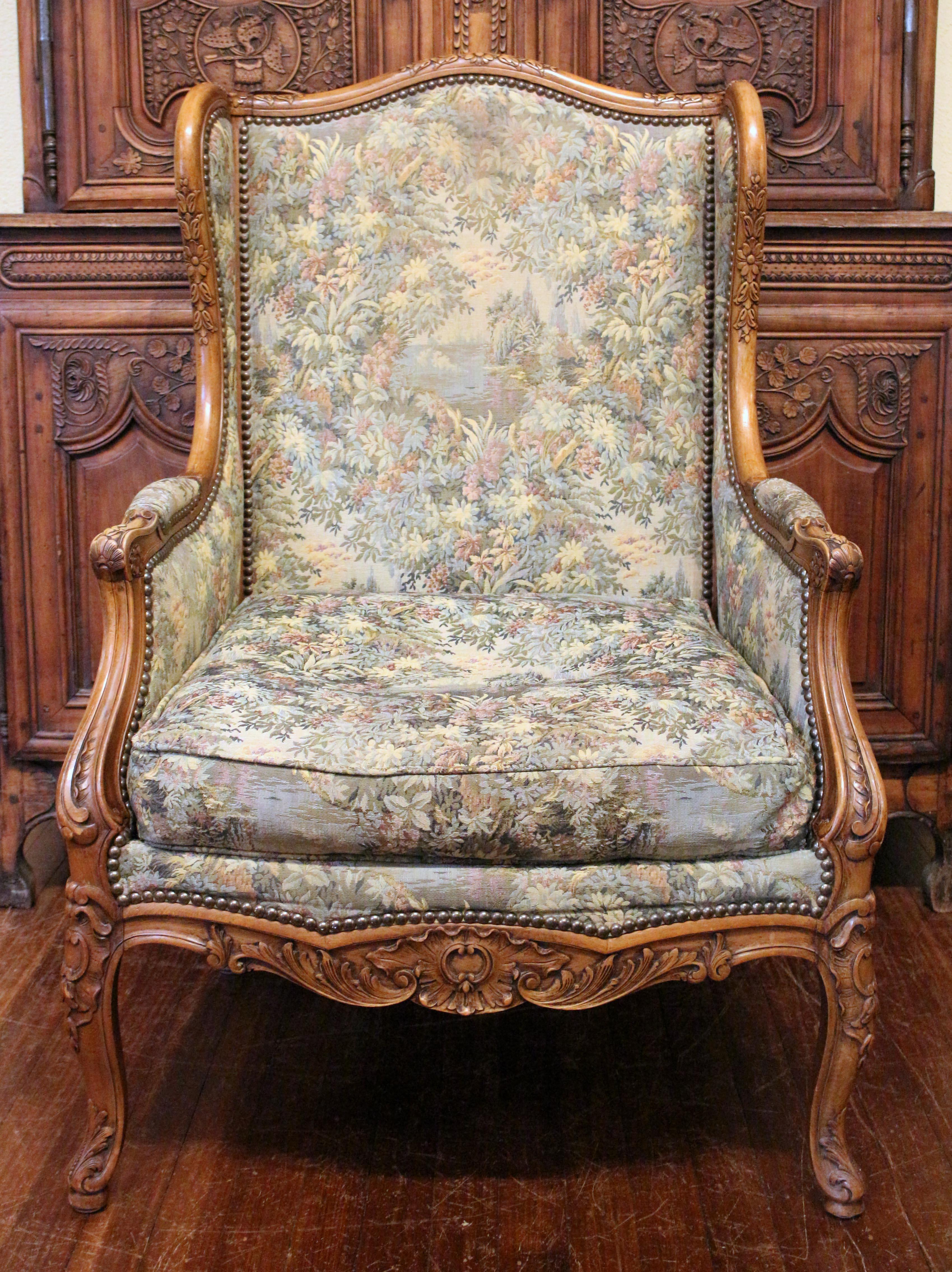 2nd Quarter 20th Century French Pair of Louis XV style Bergeres 1