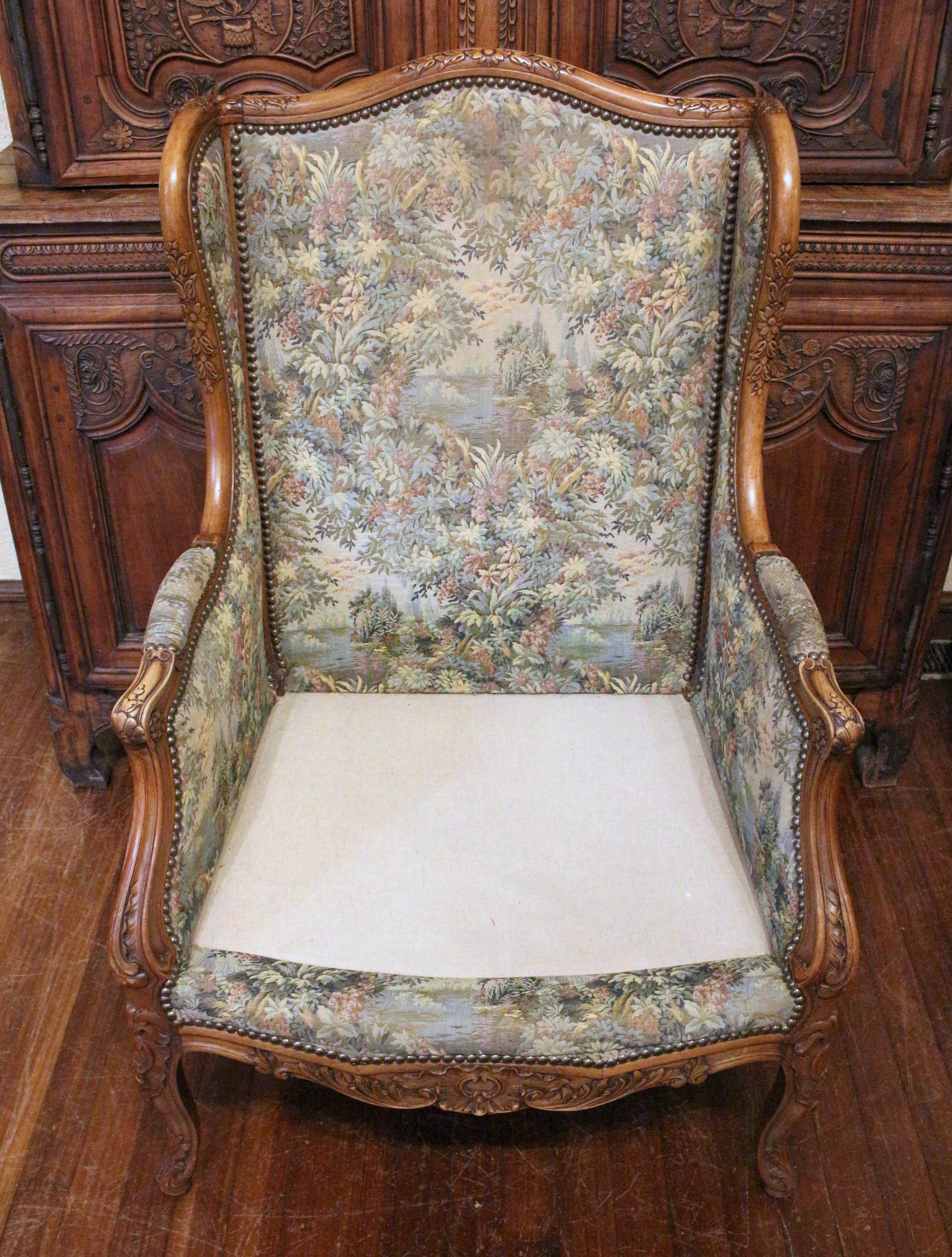 2nd Quarter 20th Century French Pair of Louis XV style Bergeres 4