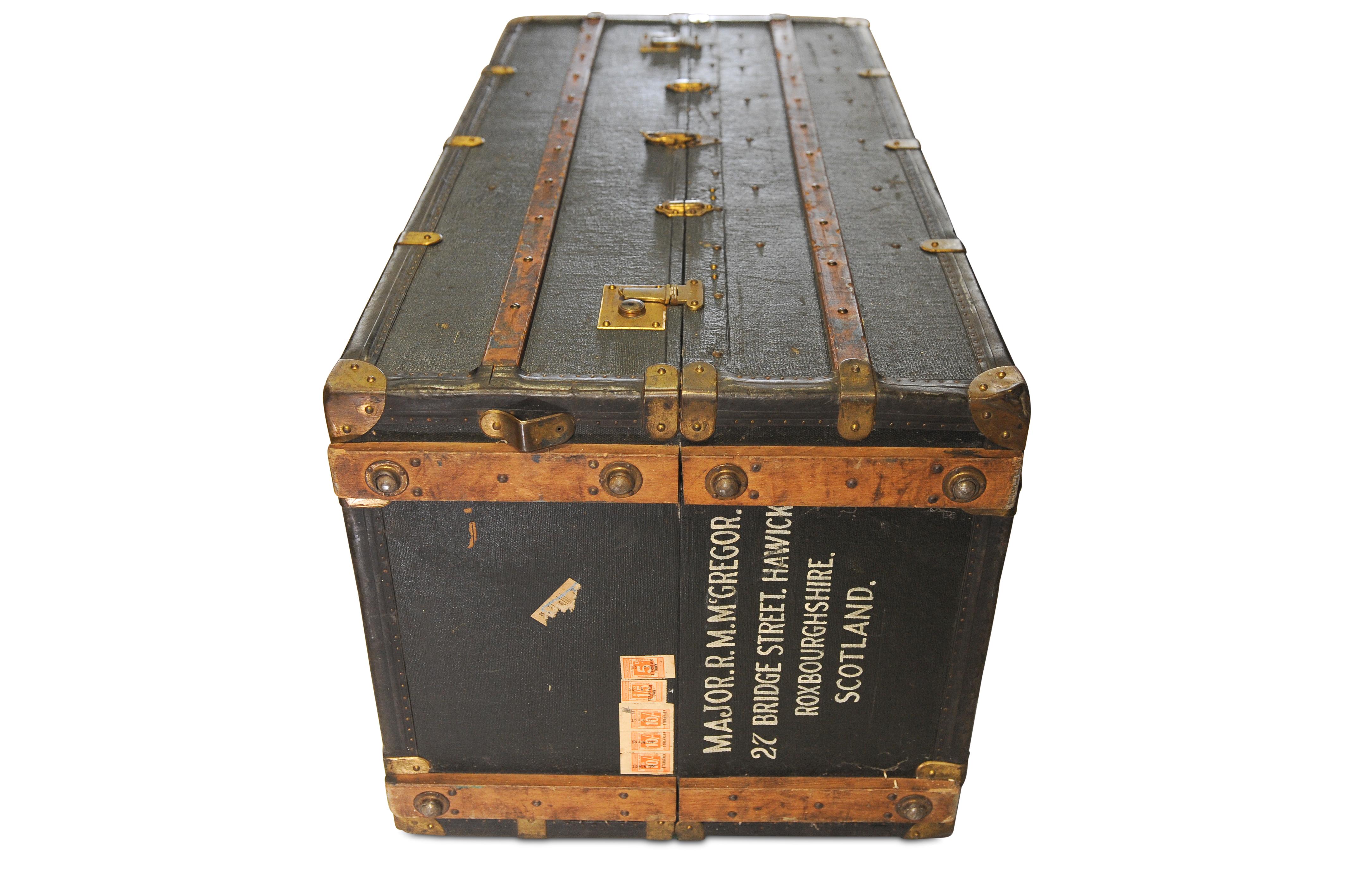 Military Campaign Steamer Trunk Inhaber Major McGregor Medical Corps, 2. Weltkrieg (20. Jahrhundert) im Angebot