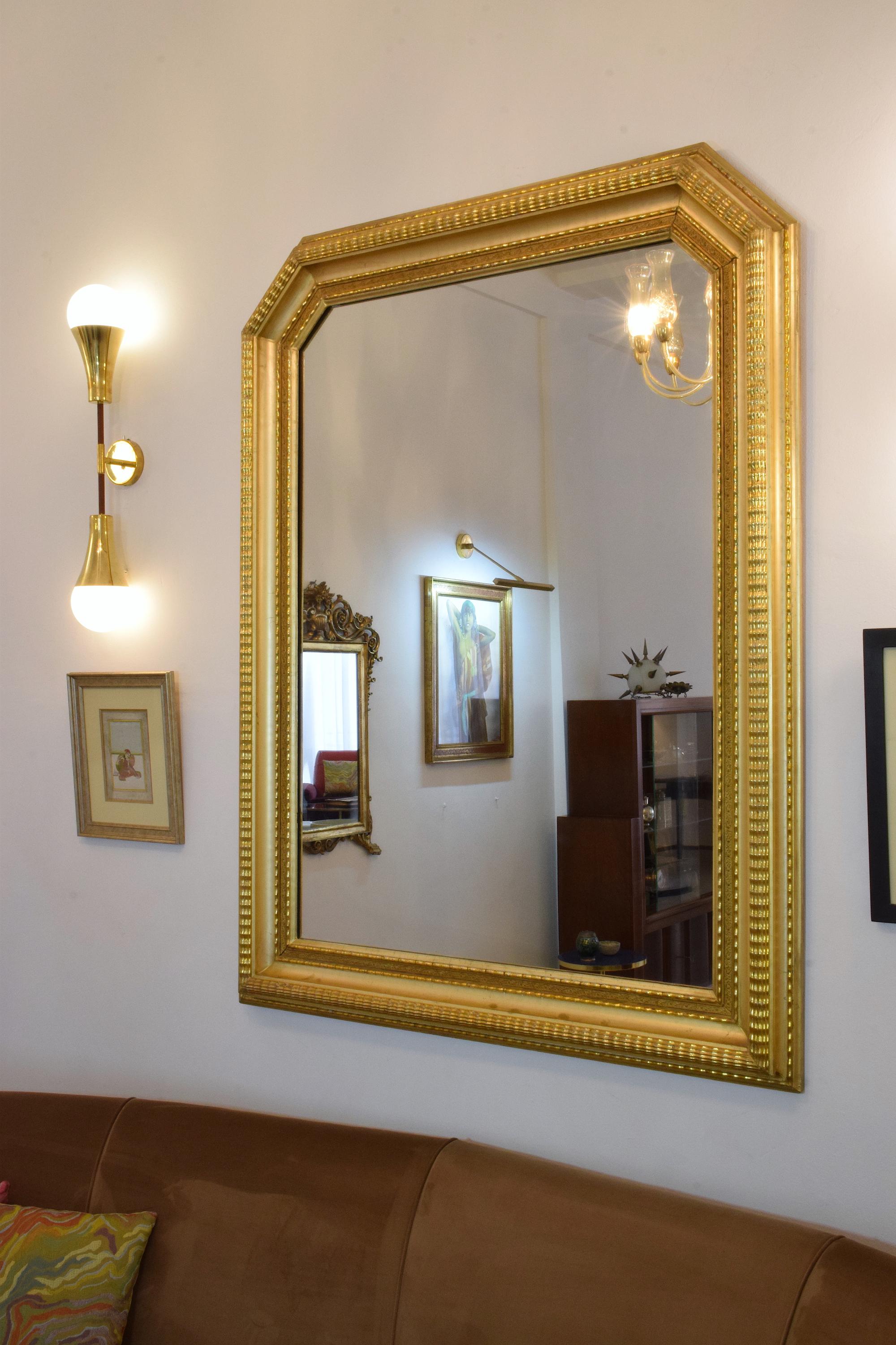Italienischer achteckiger Giltwood-Spiegel im Art Deco-Stil, 1940er Jahre (20. Jahrhundert) im Angebot