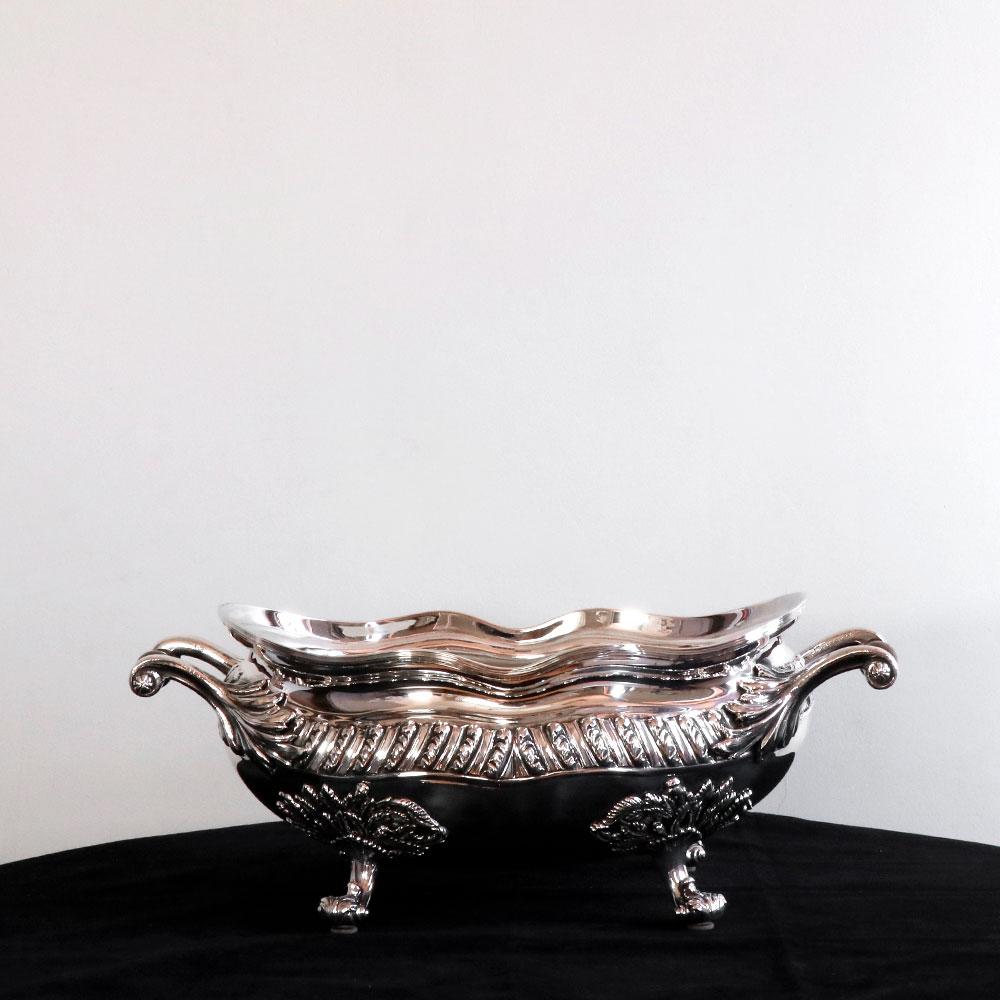 20th Century Tureen or Center Piece in Sterling Silver 925 by Alcino Silversmith For Sale 3