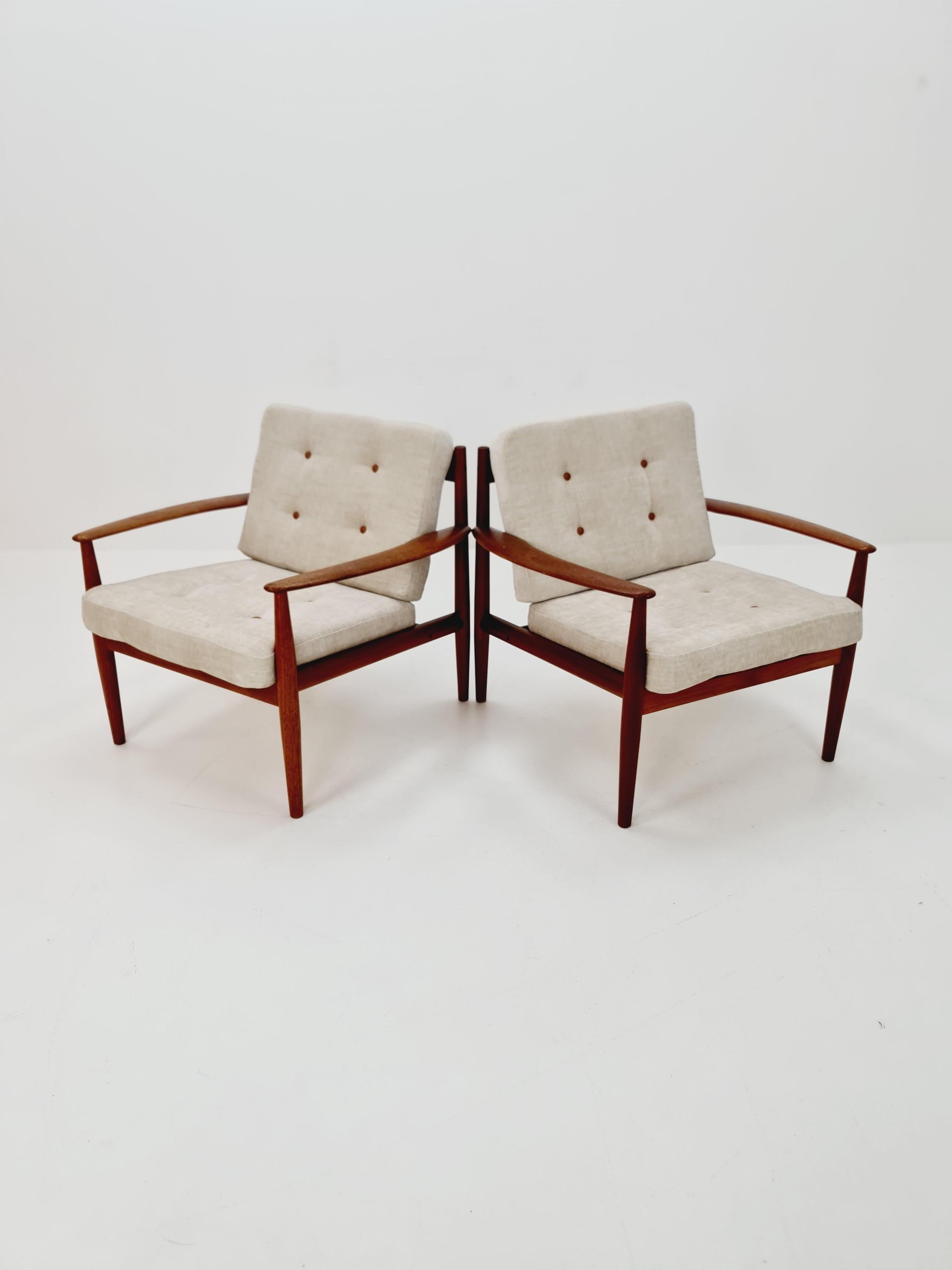 Mid-20th Century 2Rare Danish teak lounge chair/ Easy chair by Grete Jalk For France &Son , 1960s For Sale