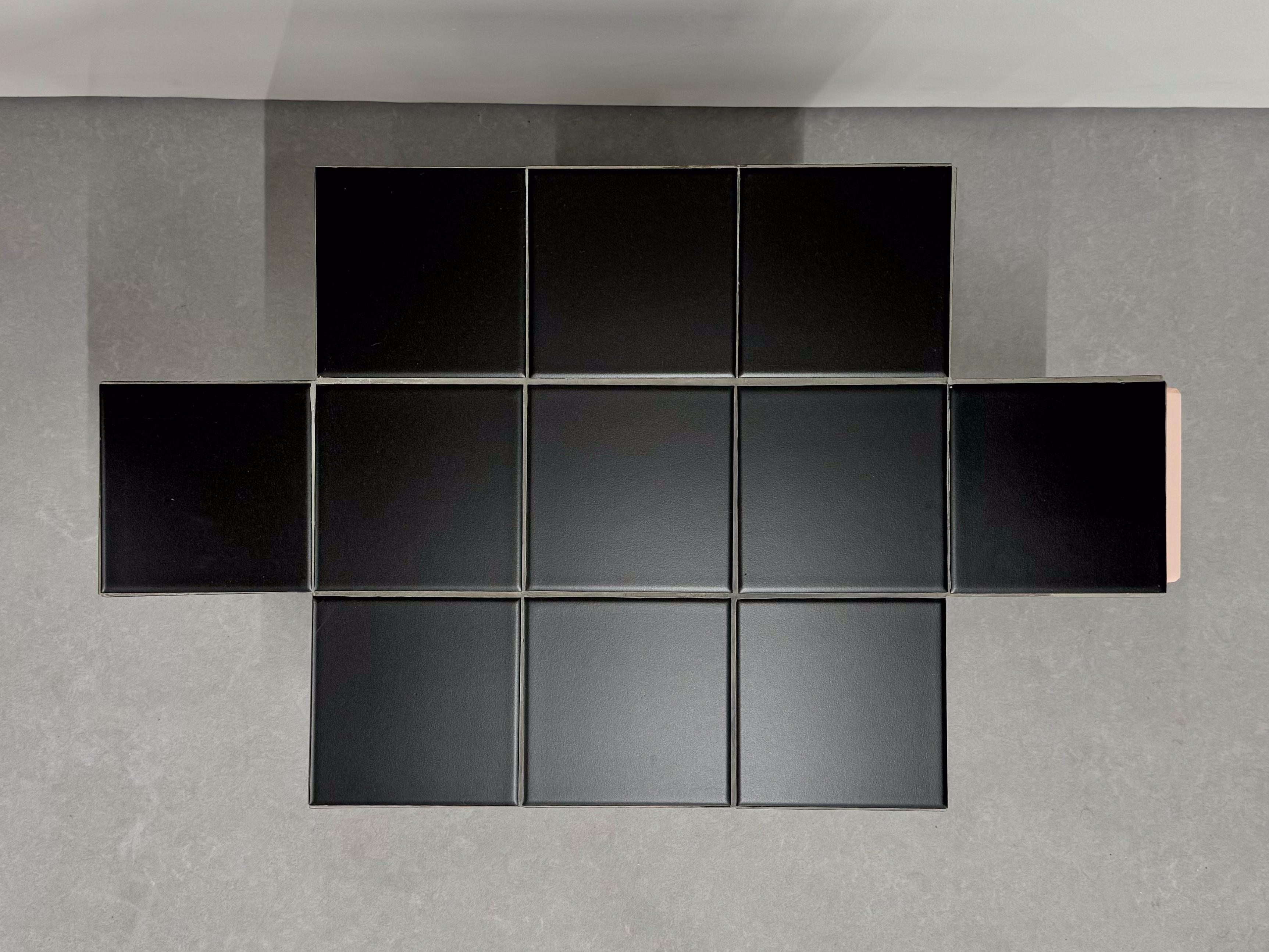 2Table d'appoint sculpturale en forme de mouton noir par Bussoga - Céramique et acier Neuf - En vente à Barcelona, ES