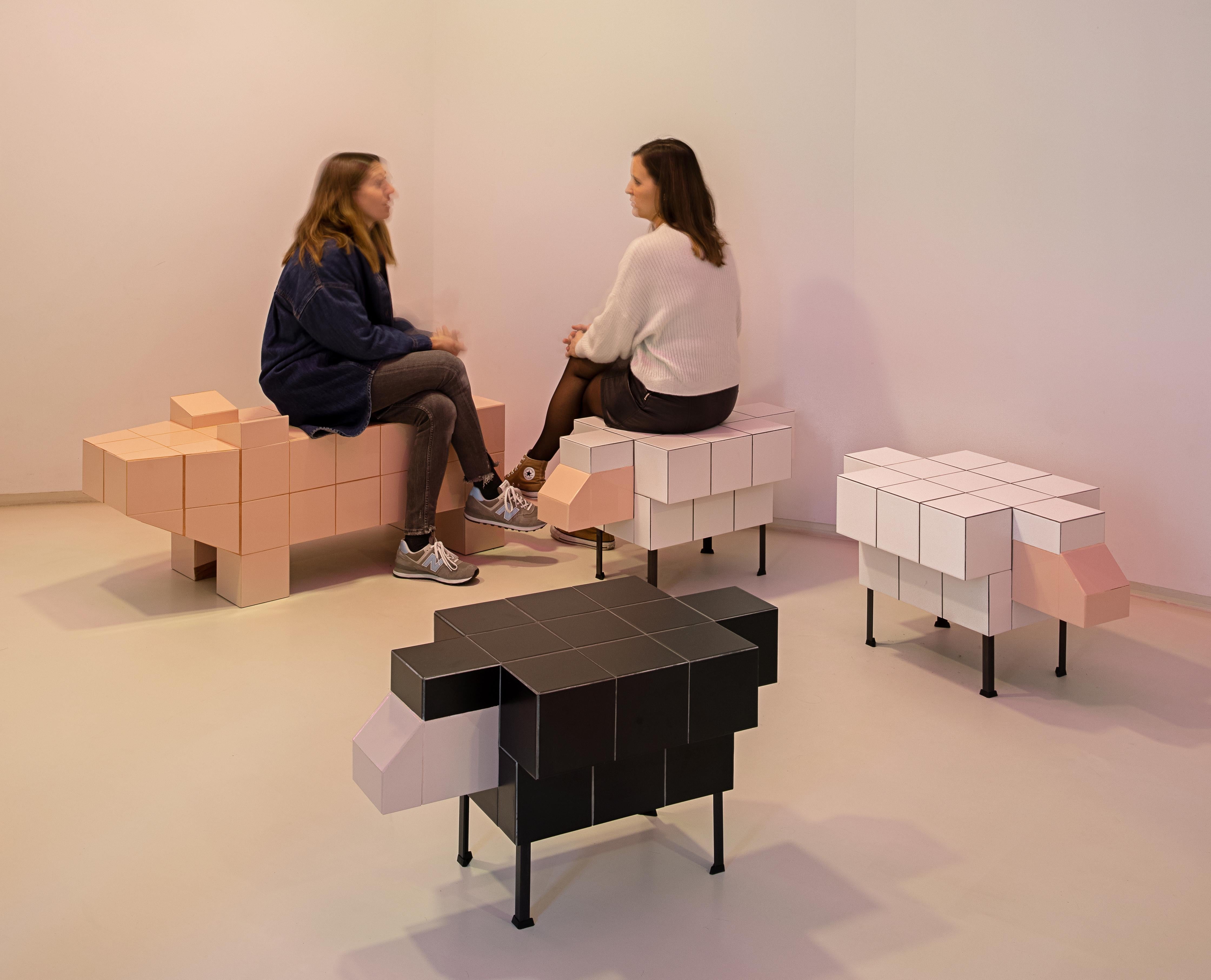 2Table d'appoint sculpturale en céramique blanche 