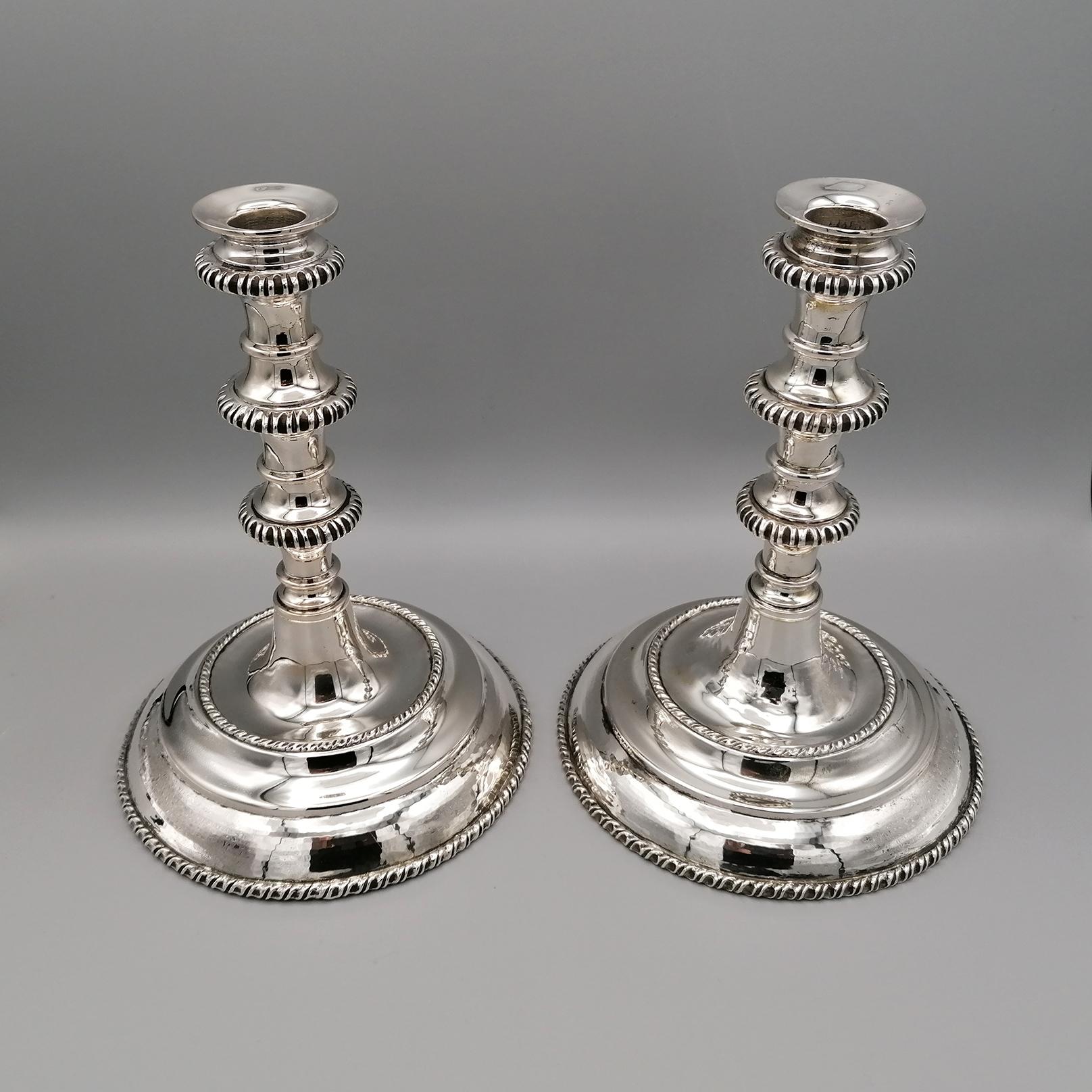 Italienisches Massi 800er Silber-Kerzenständer im venezianischen Stil, 2. Jahrhundert (Renaissance) im Angebot