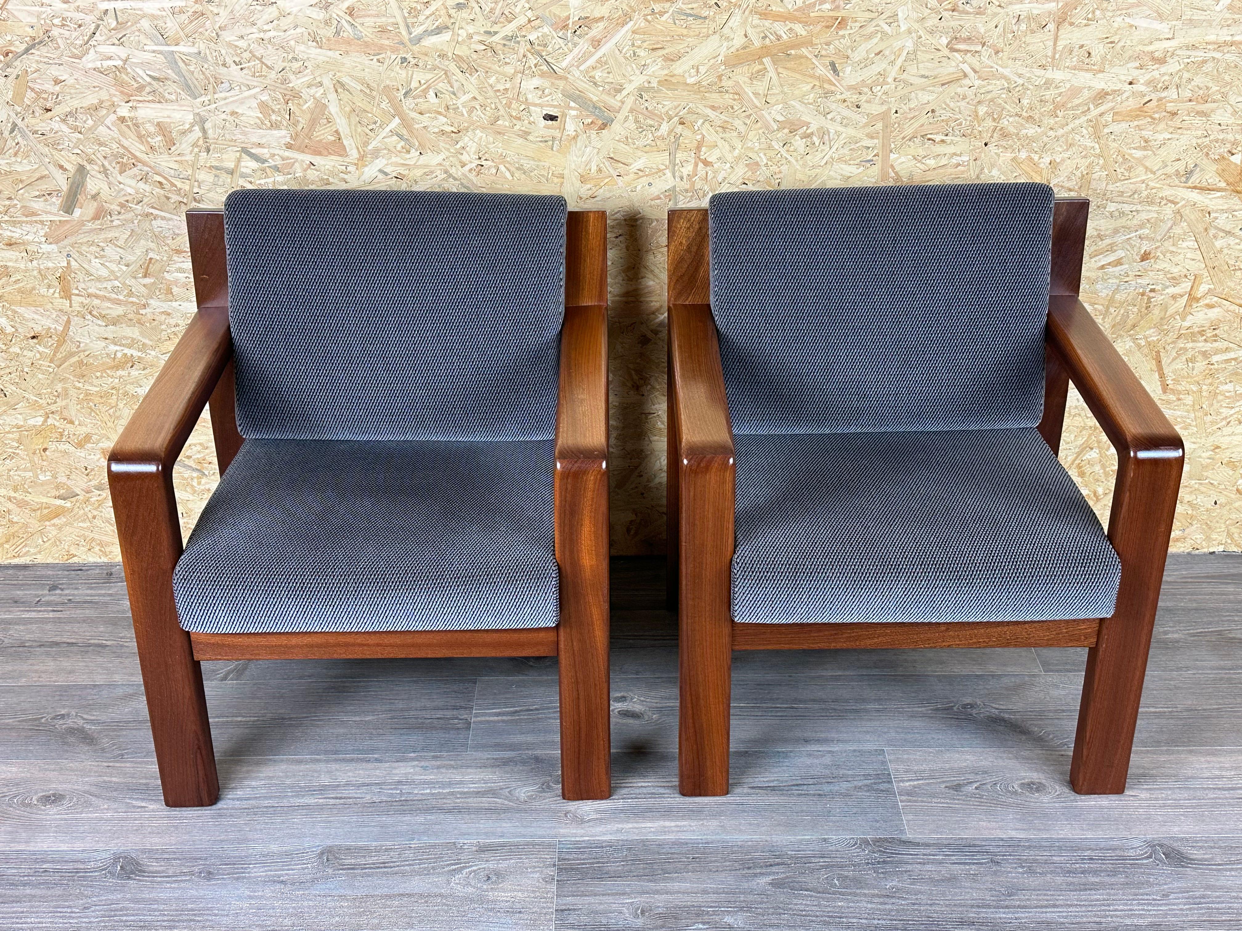 2x 60s/70s Easy Chair Lounge Chairs en teck, Danish Modern Design, 70s

Objet : 2 fauteuils

Fabricant : Inconnu

Condit : Bon - Vintage

Âge : environ 1960-1970

Dimensions :

Largeur = 67cm
Profondeur = 61cm
Hauteur = 80cm
Hauteur d'assise =