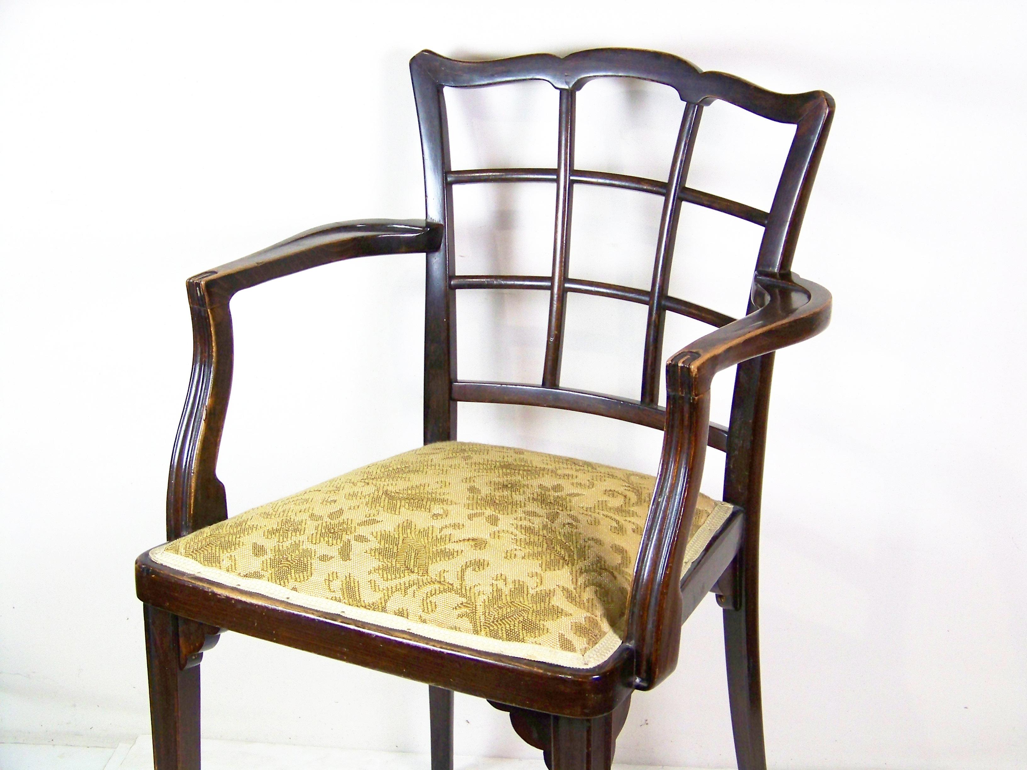2x Poltrone Thonet Nr.562 di Gustav Siegel, tavolo Thonet Nr.178 in vendita 4