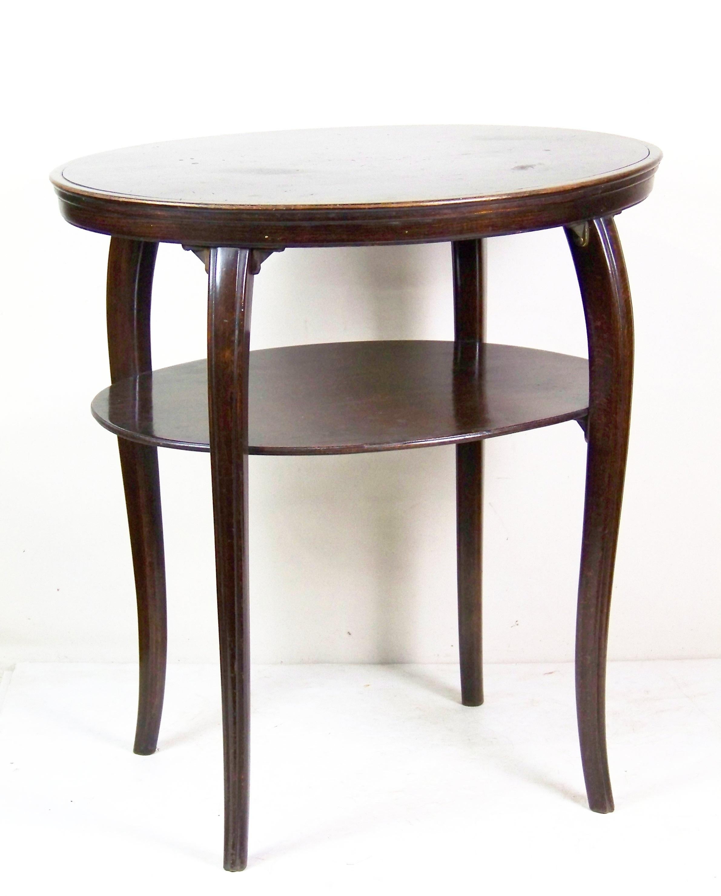 2x Poltrone Thonet Nr.562 di Gustav Siegel, tavolo Thonet Nr.178 in vendita 5
